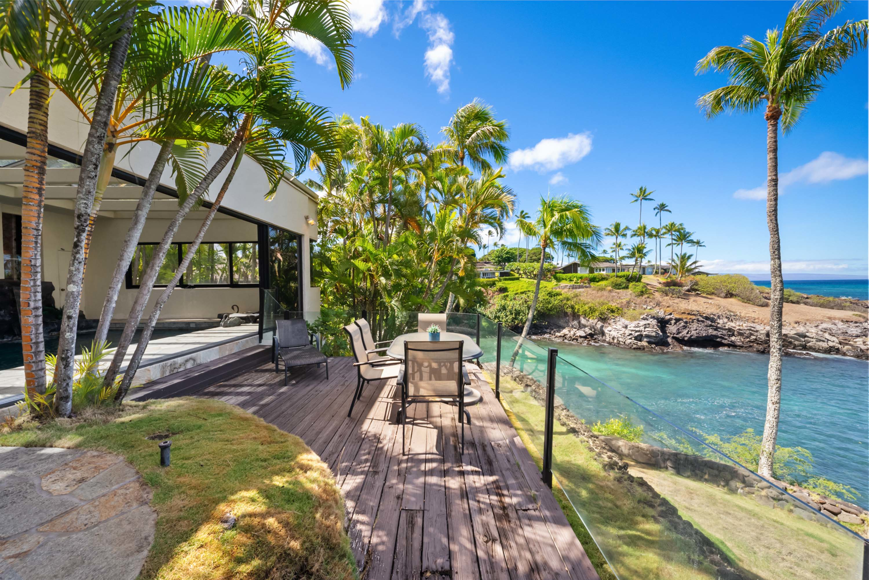 48 5163 and 5157 Lower Honoapiilani Rd, Lahaina, HI 96761 - Luxury Real Estate - Concierge Auctions
