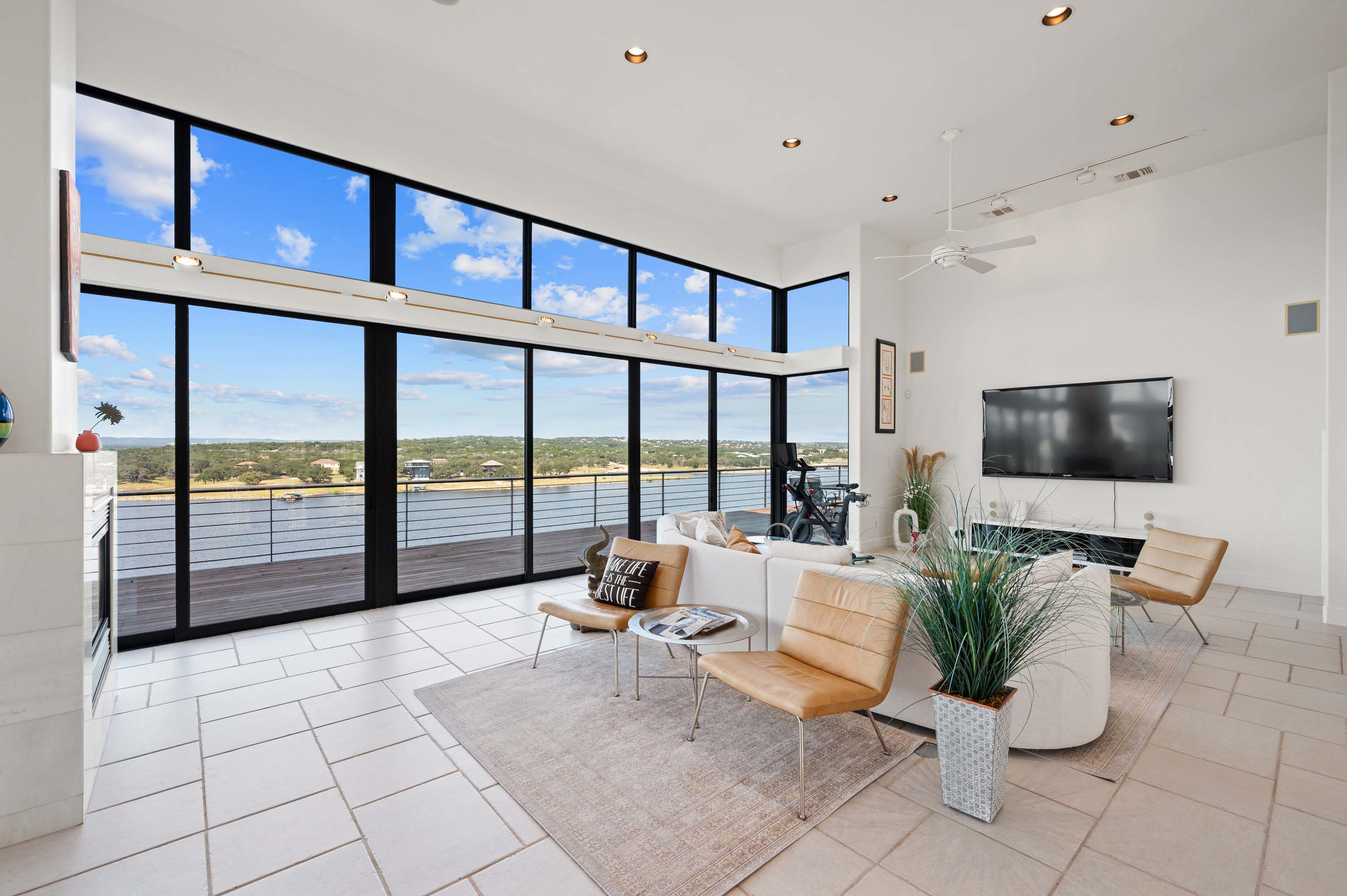 07 21808 Briarcliff Drive - Luxury Real Estate - Concierge Auctions
