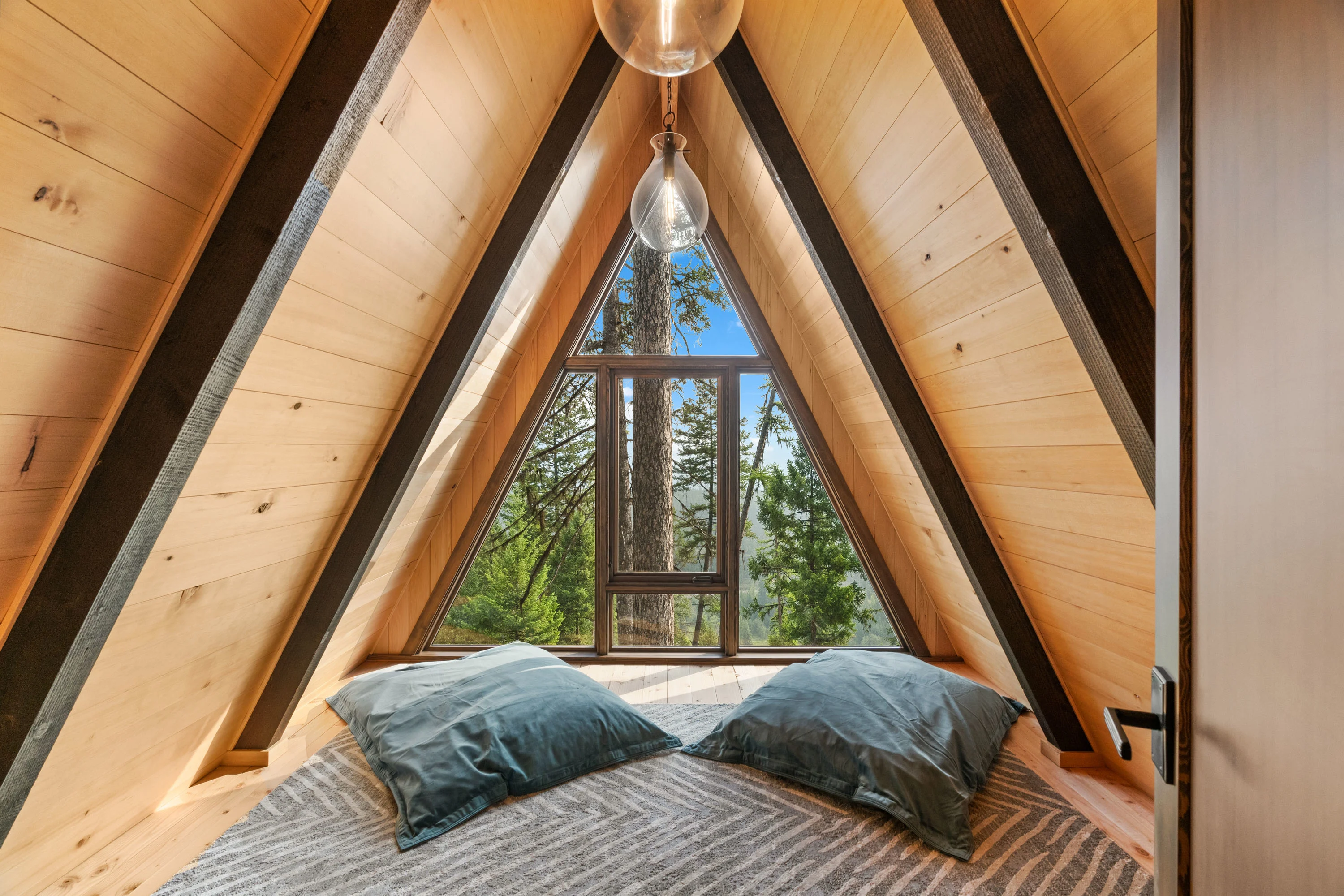 31 Forest Path Drive, Whitefish, Montana 59937 - On_The_Rocks_Treehouse_24_n6e2un