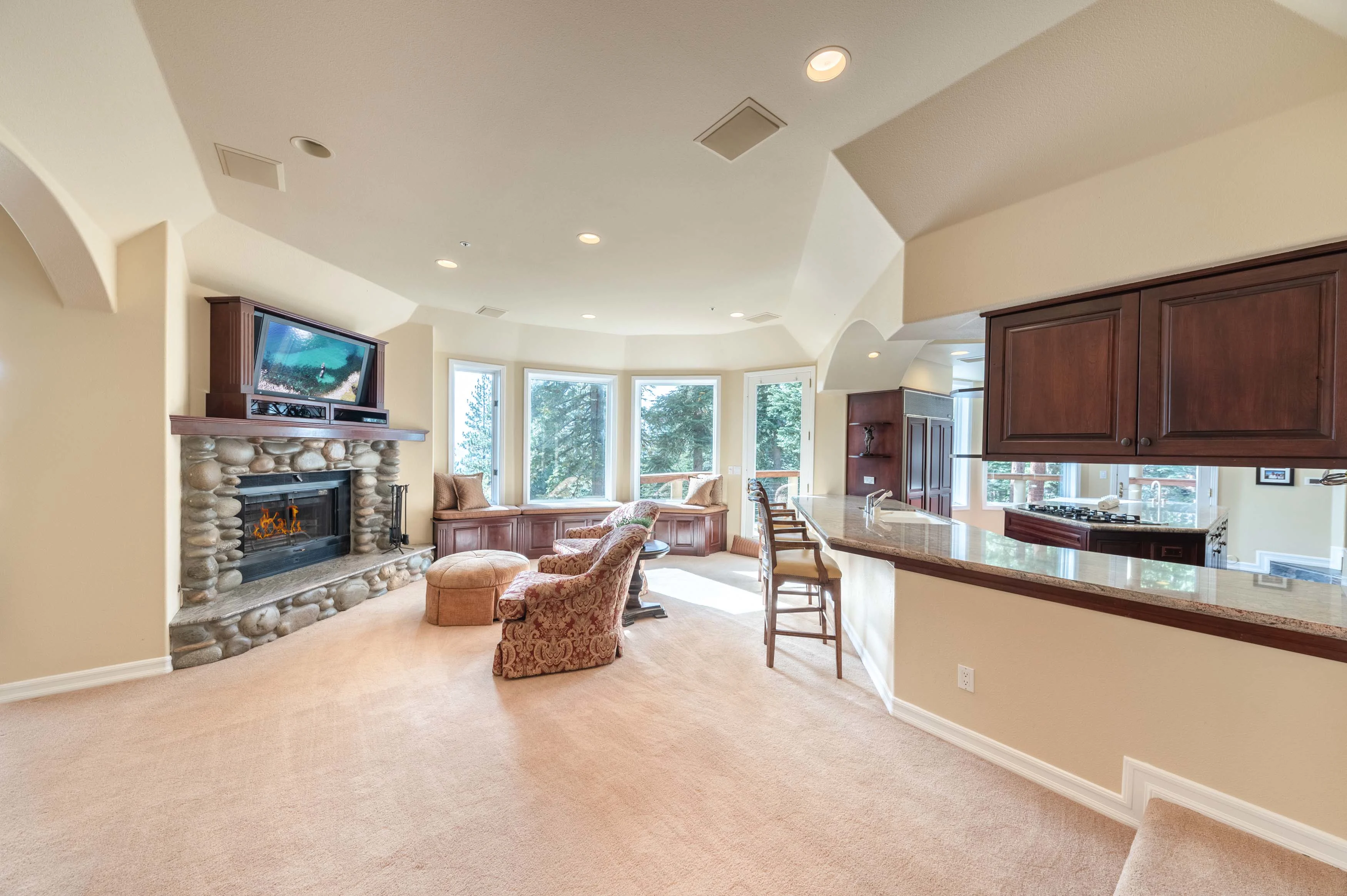 949 Fairview Boulevard, Lake Tahoe, Nevada 89451 - 949-fairview-boulevard-incline-village-nevada_14_xtxhyq