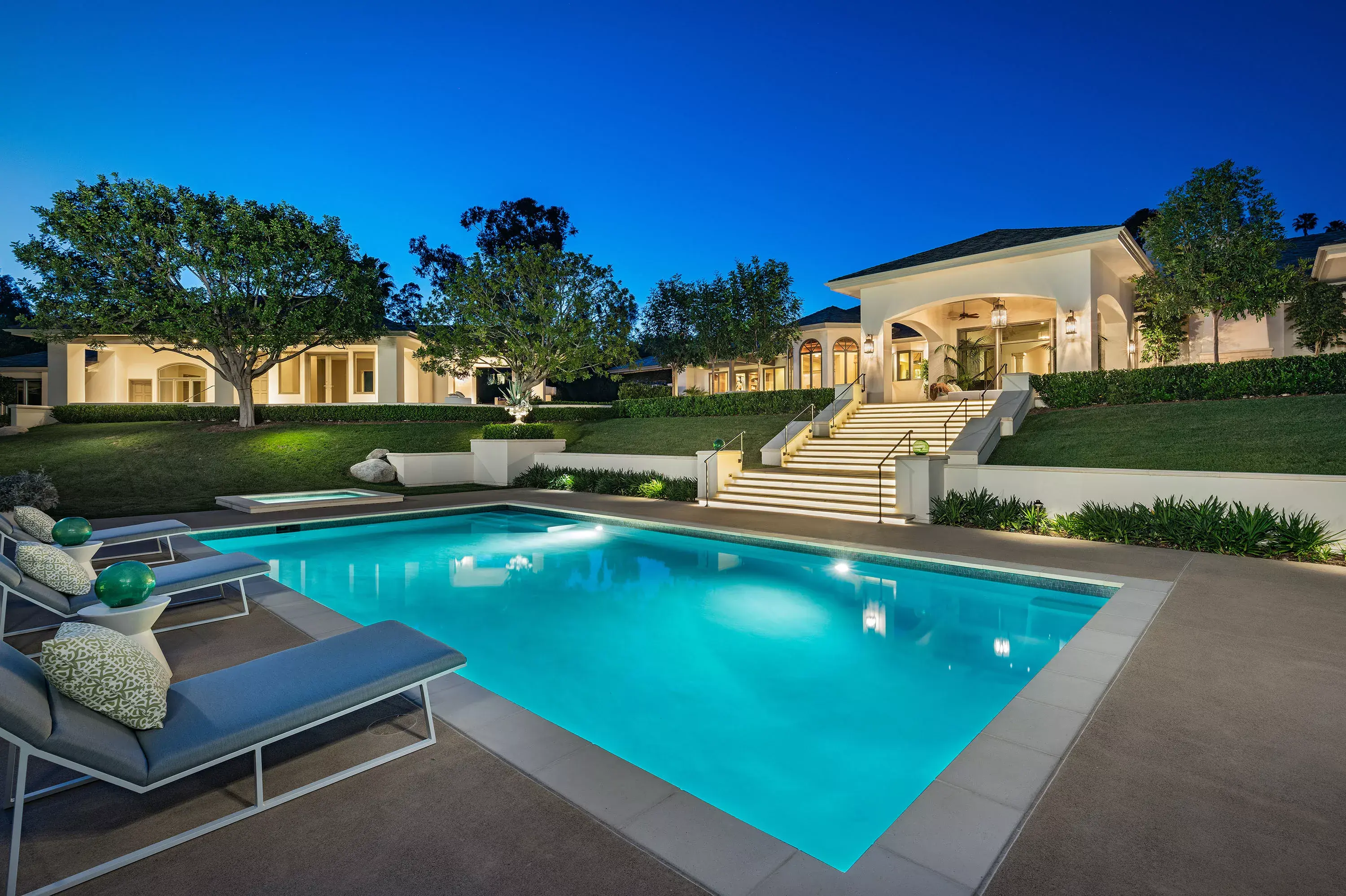 Buy your next home through real estate auction company, Concierge Auctions.