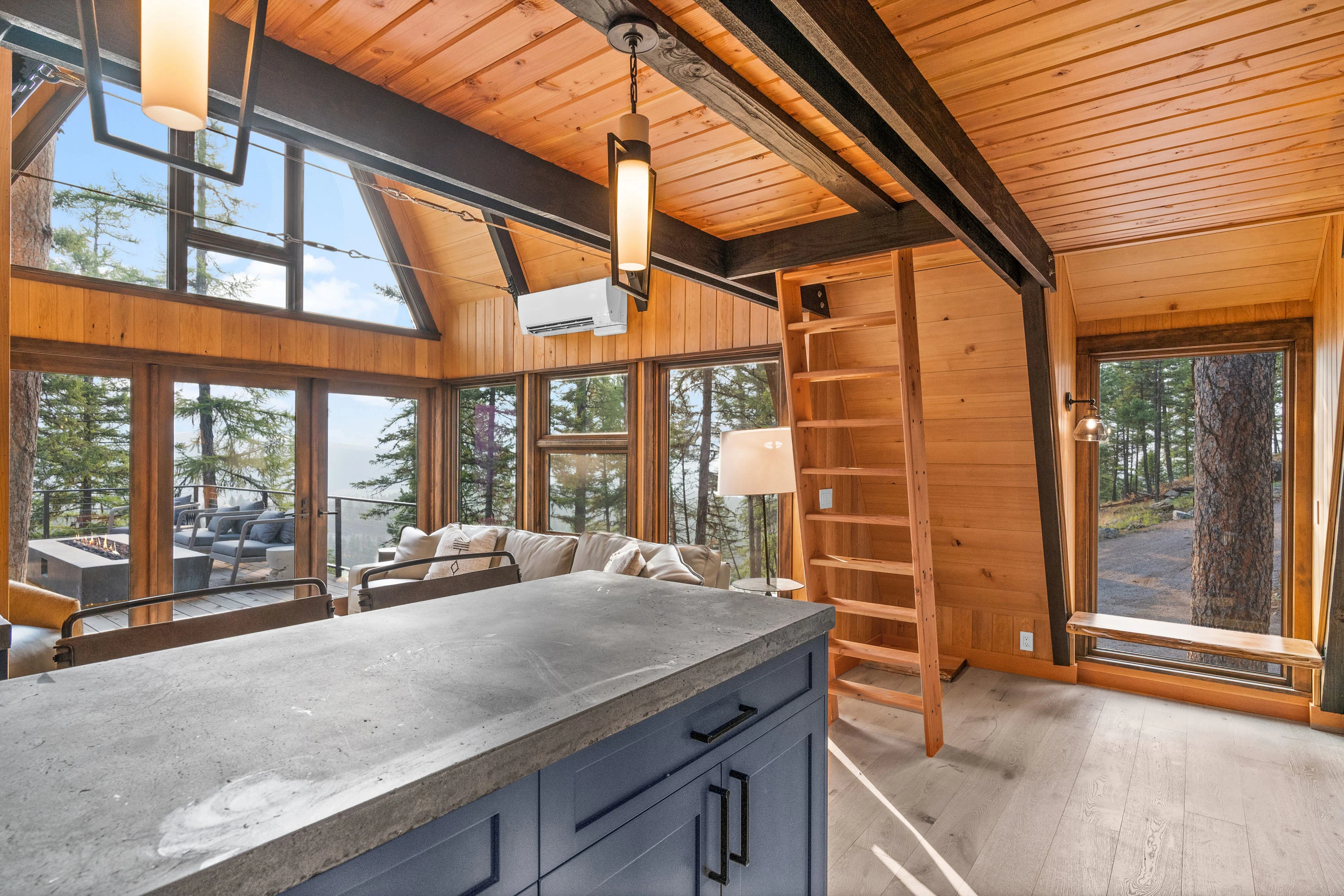 31 Forest Path Drive, Whitefish, Montana 59937 - On_The_Rocks_Treehouse_10_ahnaxv