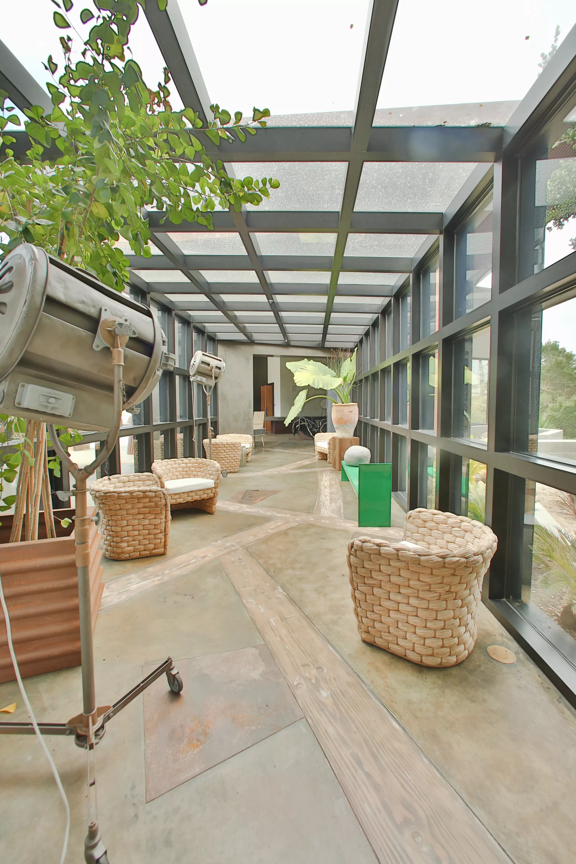 566 Aguajito Road, Carmel, California 93923 - tres-paraguas-566-aguajito-road-carmel-california-luxury-real-estate-4_i1vixh