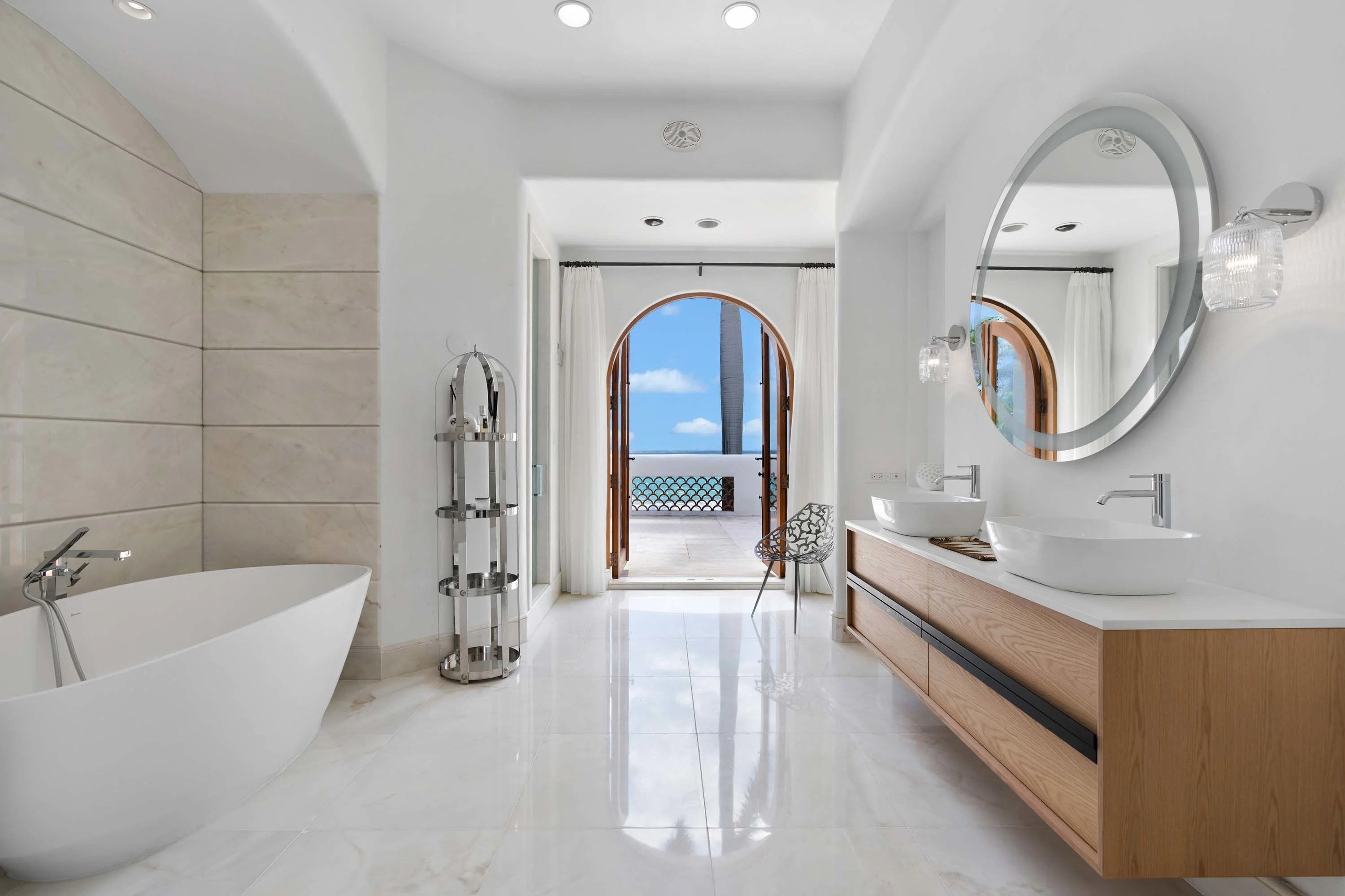 387 Ocean Boulevard, Golden Beach, Miami, Florida 33160 - 38_387_Ocean_Blvd_Golden_Beach_FL_kiqd6p