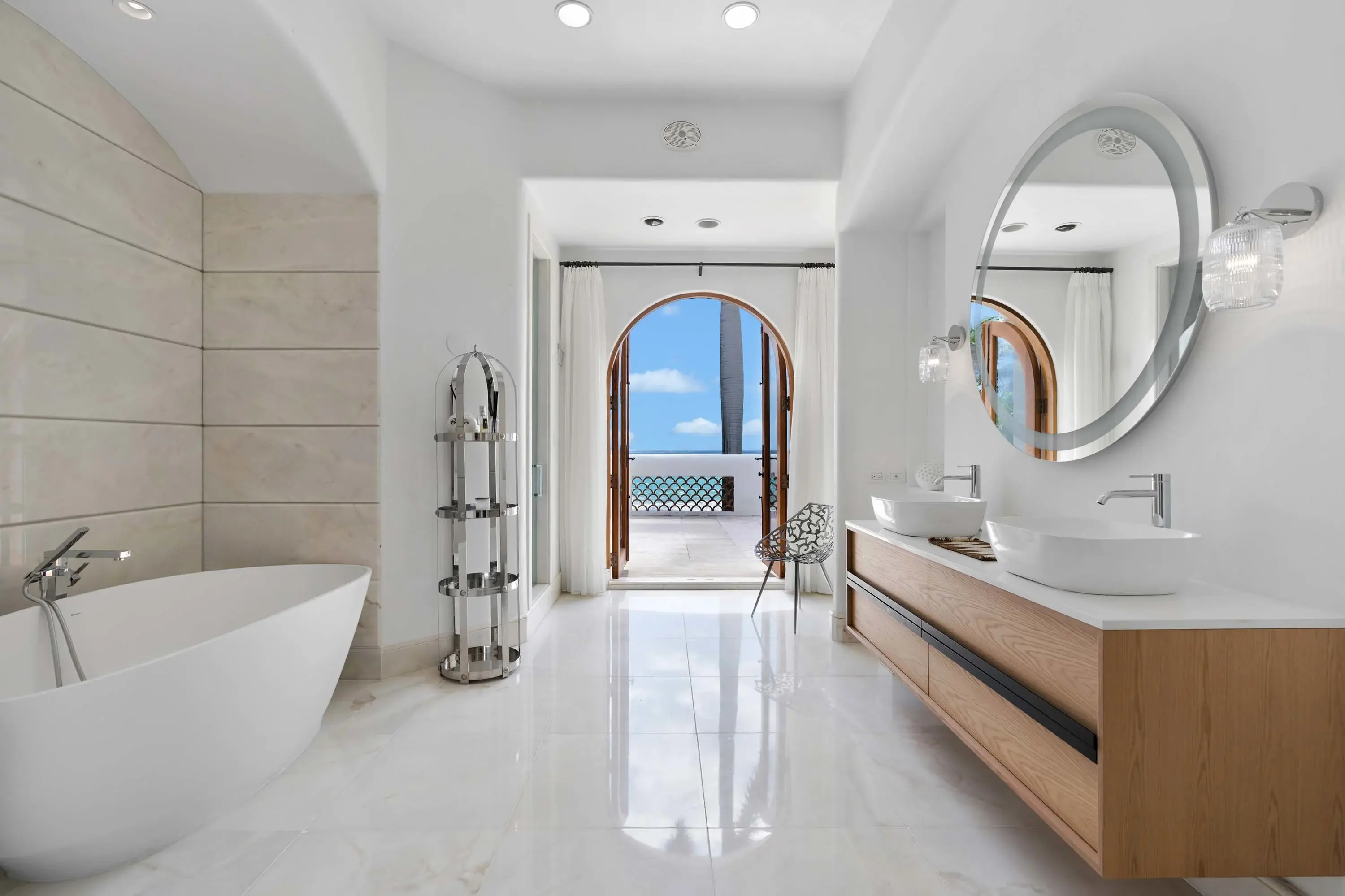 387 Ocean Boulevard, Golden Beach, Miami, Florida 33160 - 38_387_Ocean_Blvd_Golden_Beach_FL_kiqd6p
