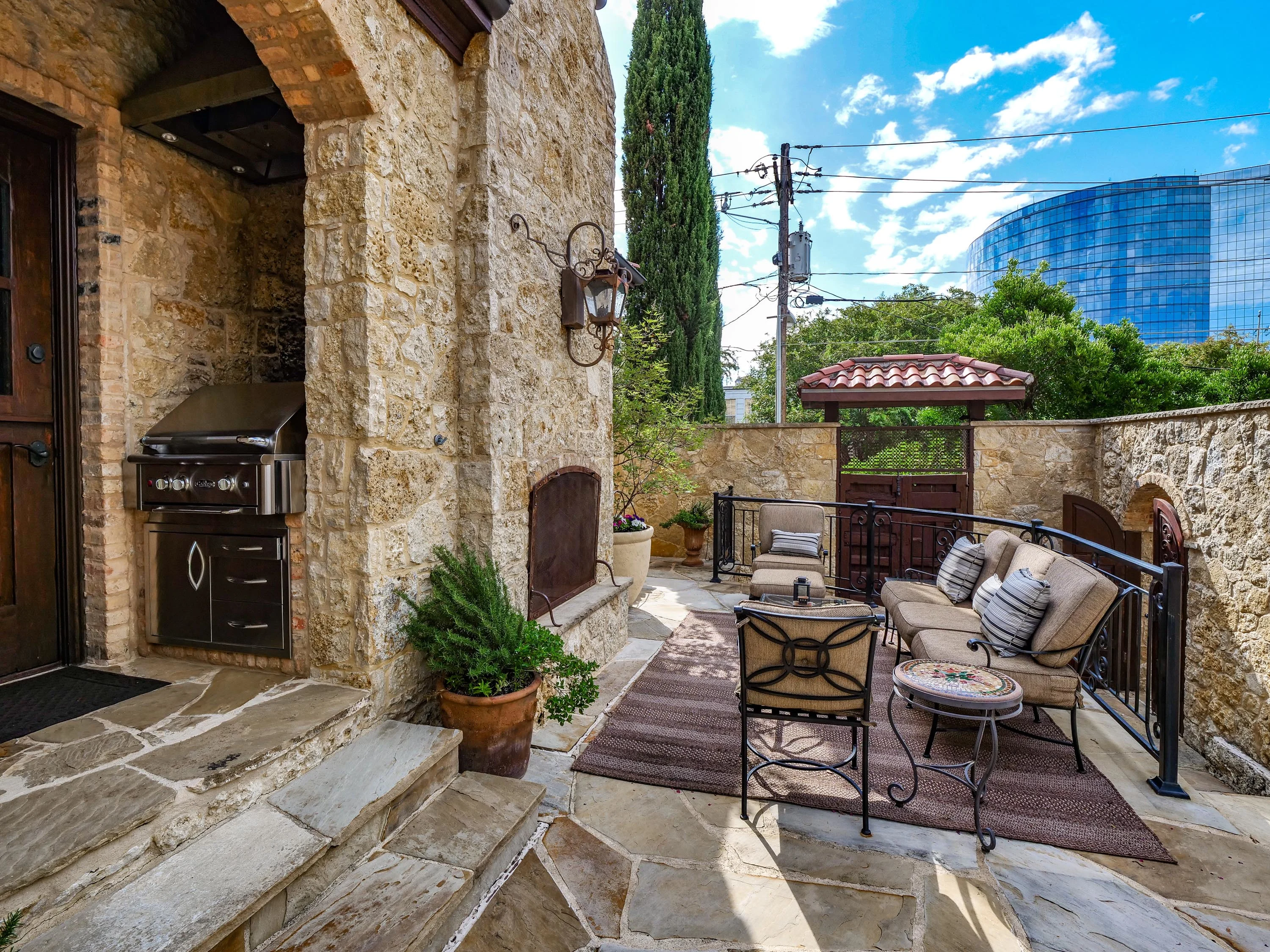 2505 Welborn Street, Turtle Creek, Dallas, Texas 75219 - 2505-welborn-street-dallas-texas42_mpjcsh