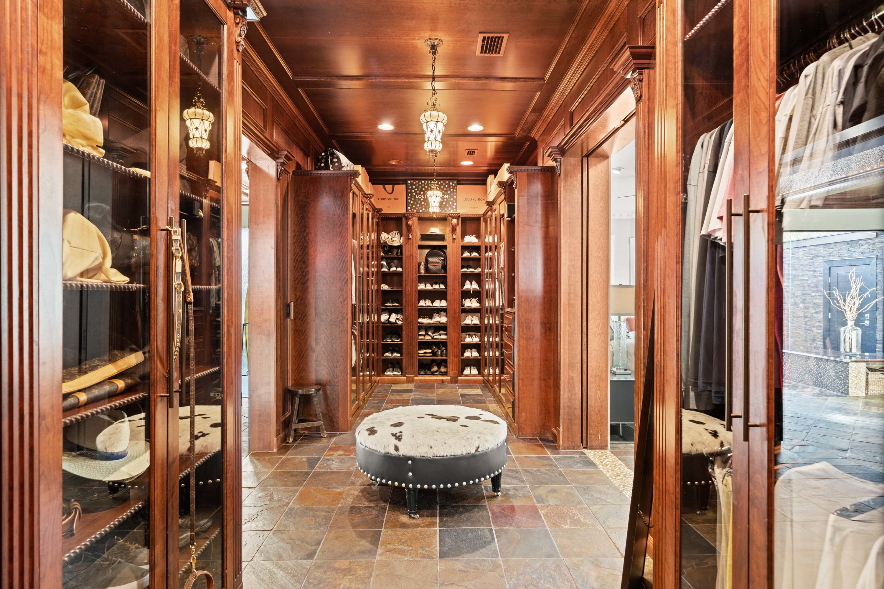 19 4 Broadcreek Circle - Luxury Real Estate - Concierge Auctions