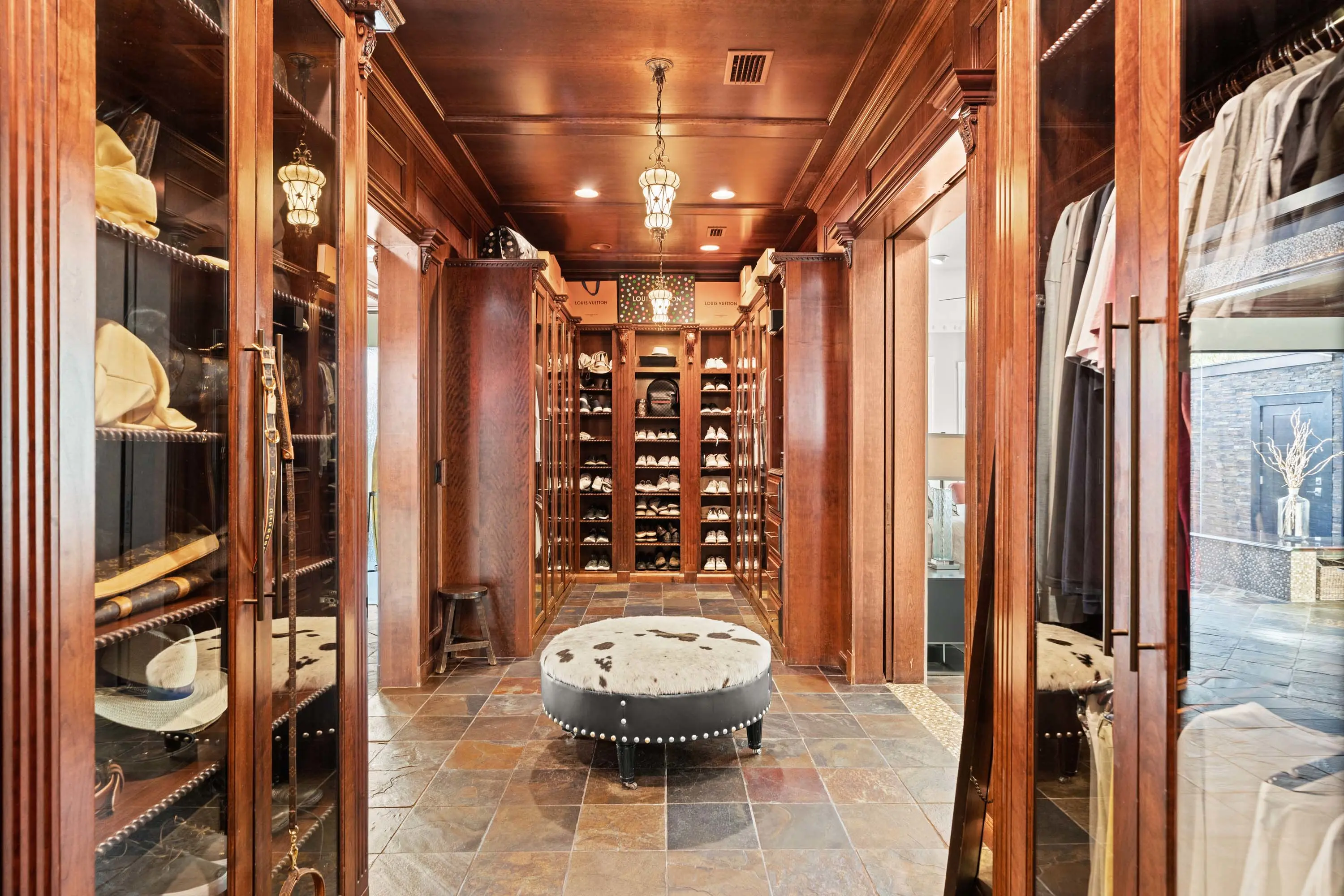 19 4 Broadcreek Circle - Luxury Real Estate - Concierge Auctions
