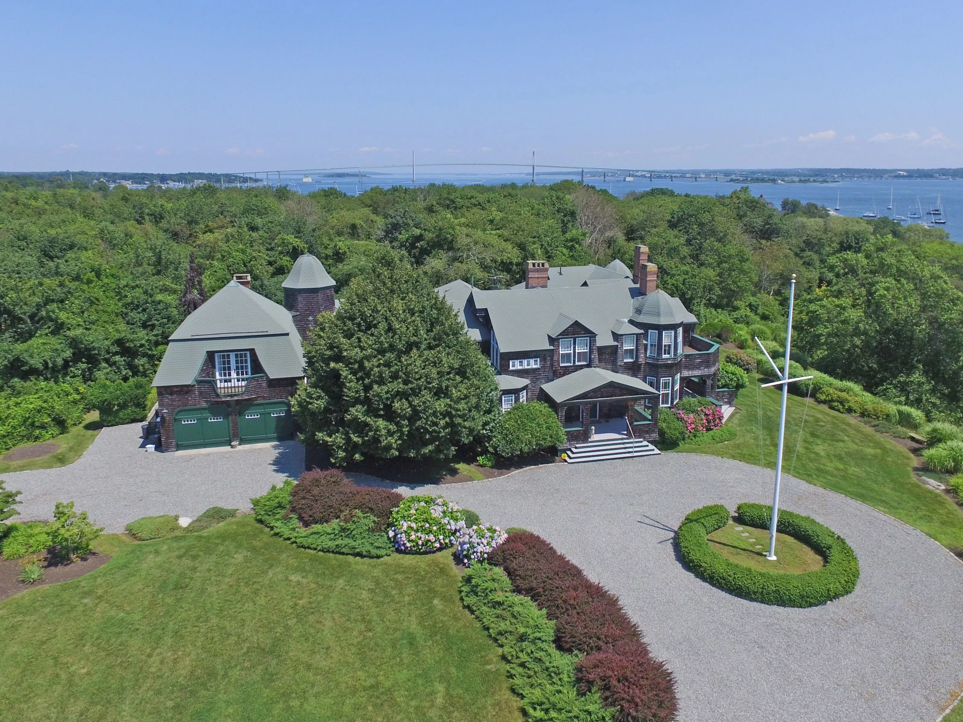 52 Newport Street , Jamestown, Rhode Island 02835 - PRESS-52-newport-street-jamestown-rhode-island01_wtwn9v