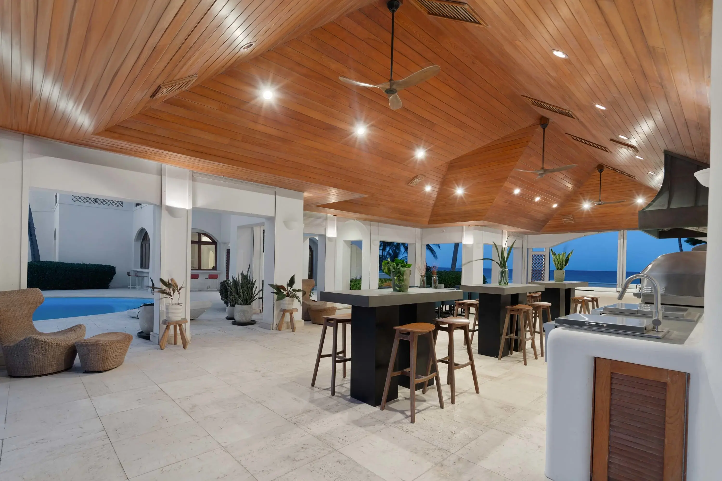 387 Ocean Boulevard, Golden Beach, Miami, Florida 33160 - 31_387_Ocean_Blvd_Golden_Beach_FL_ulidj8
