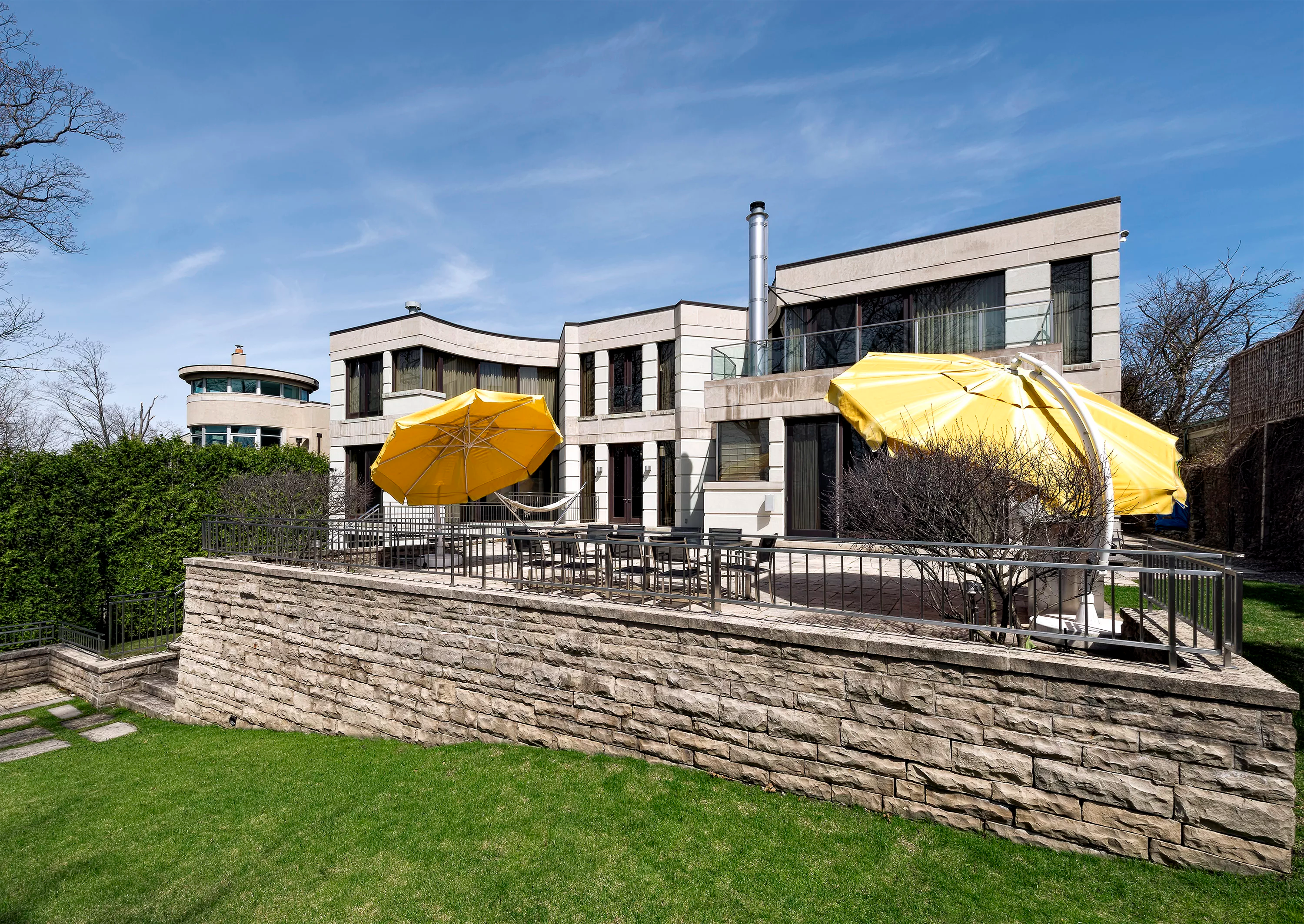 75 Highland Crescent, Toronto, Ontario M2L1G7, Canada - 75-highland-crescent-toronto-canada-luxury-real-estate-5_zunuix