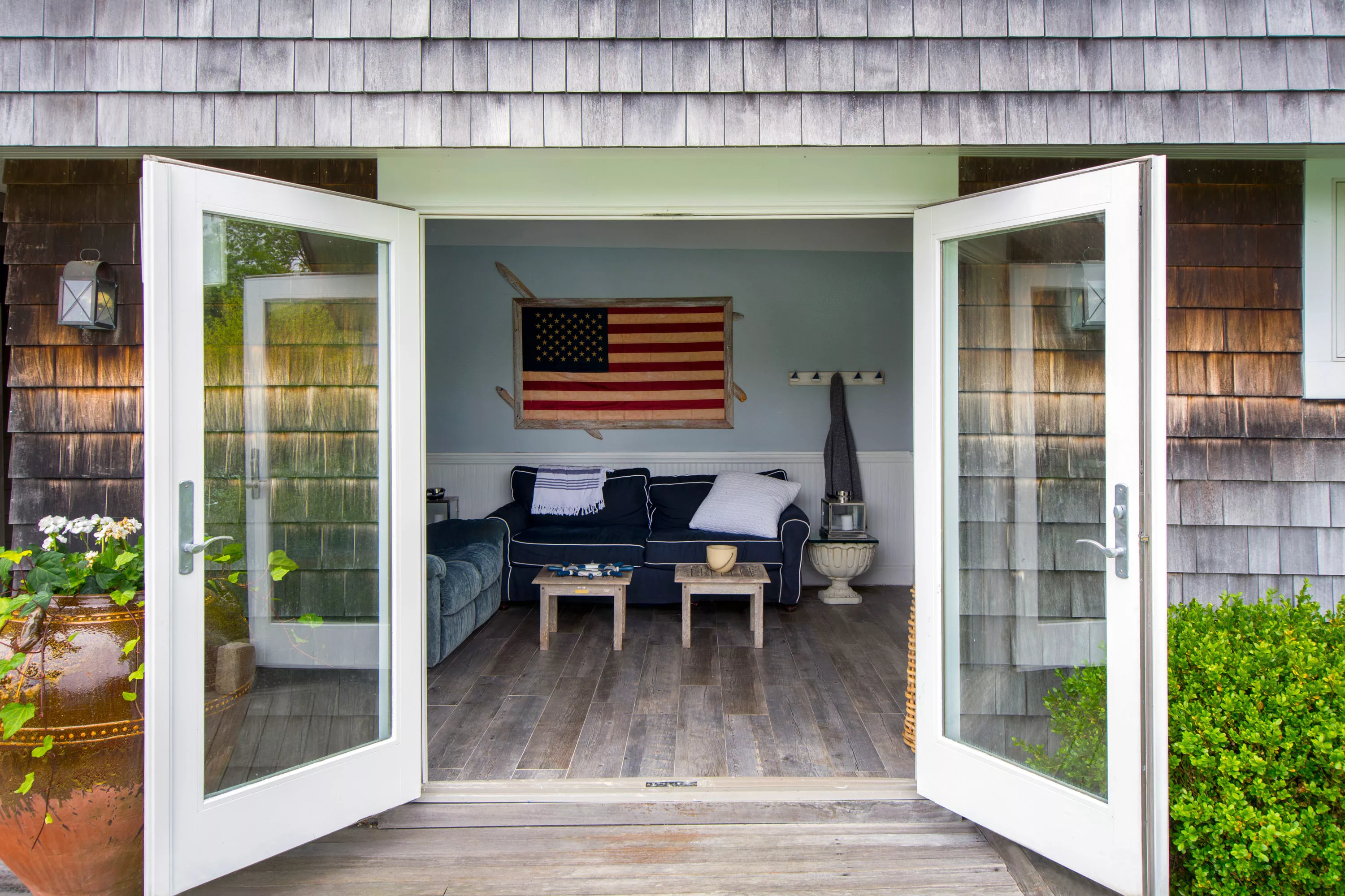 14 Halsey Ave, Westhampton Beach, New York 11978 - 14-halsey-ave-westhampton-beach-ny-21-13-14-55-5555_avllmz