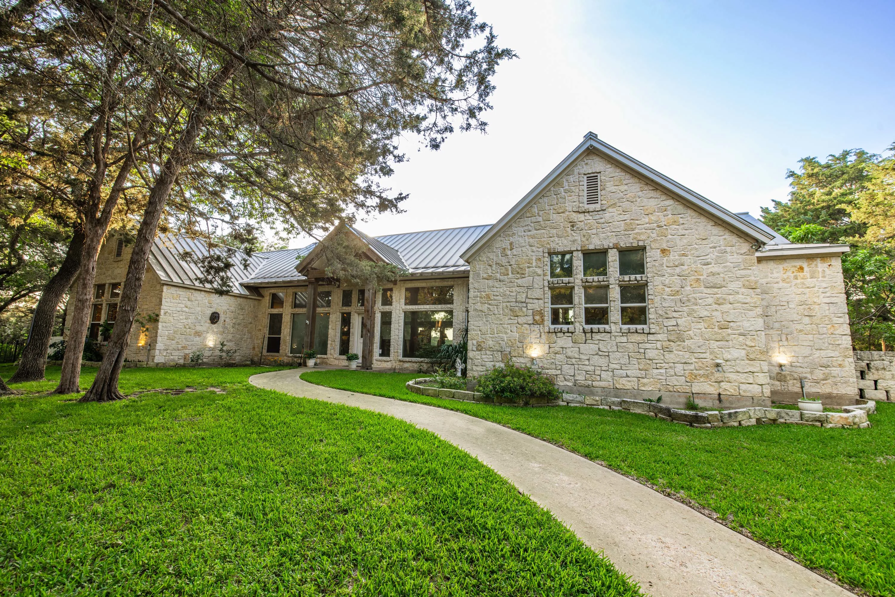 1665 West Belt Line Road, Cedar Hill, Near Dallas, Texas 75104 - 07_1665_W_Belt_Line_Rd_Cedar_Hill_TX_h3pdnv