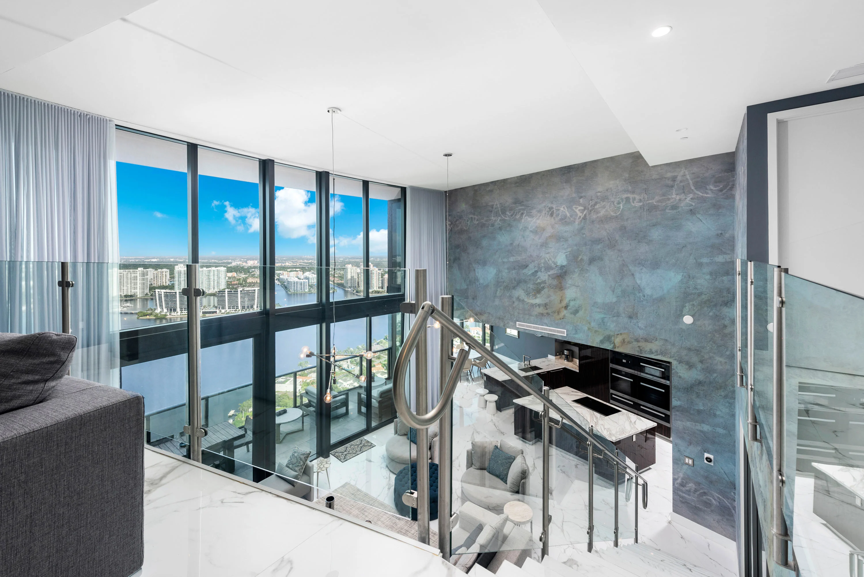 18555 Collins Ave, Apt 4603, Porsche Design Tower, Miami, Florida 33160 - 18555-collins-avenue-apartment-4603-sunny-isles-beach-florida16_p730ce