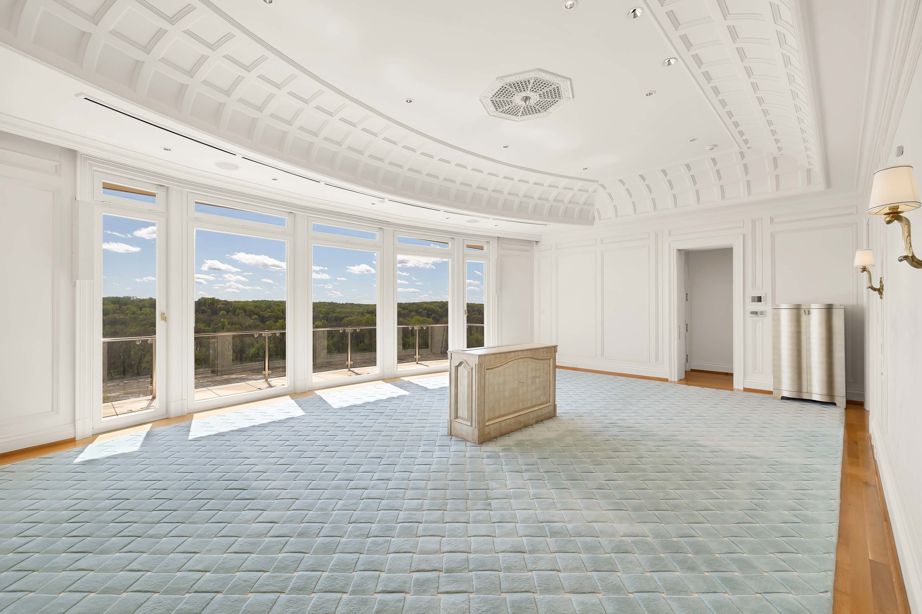 25 11900 River Rd, Potomac, MD 20854 - Luxury Real Estate - Concierge Auctions