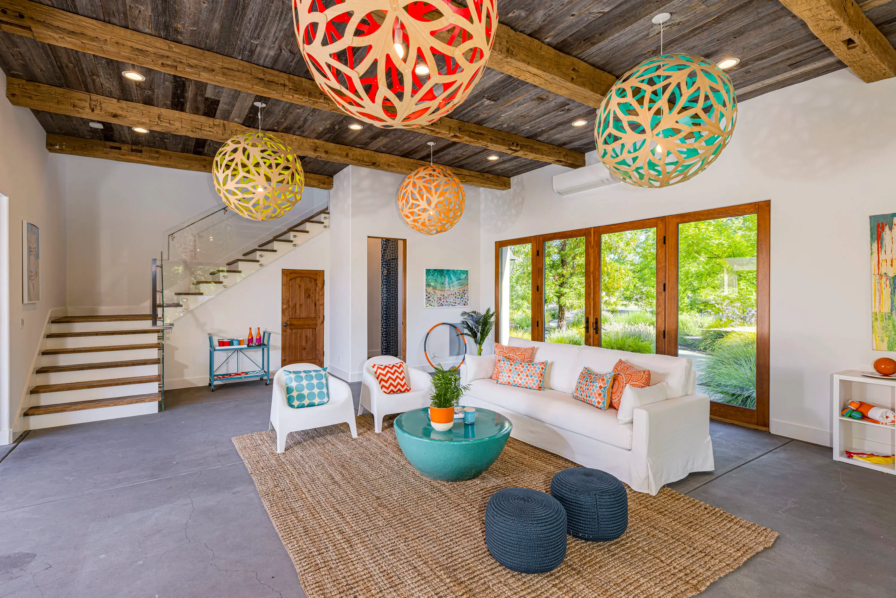 A sanctuary for creating cherished memories, Songbird Farm is a 12-plus acre estate in Sonoma offering endless possibilities for entertainment and relaxation. 