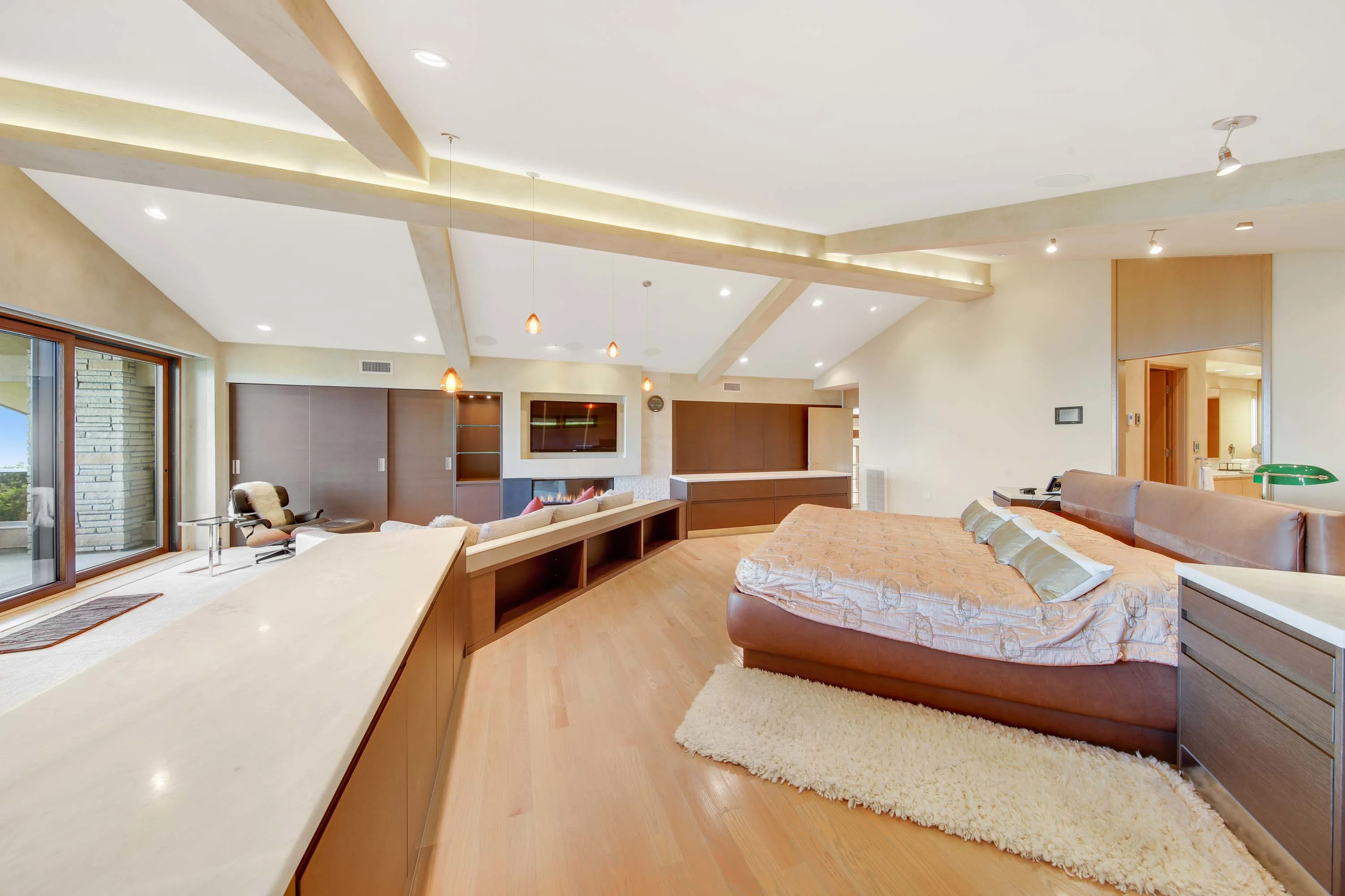 1213 Skylark Drive, La Jolla, California 92037 - 1213-skylark-drive-la-jolla-california35_xsarzu