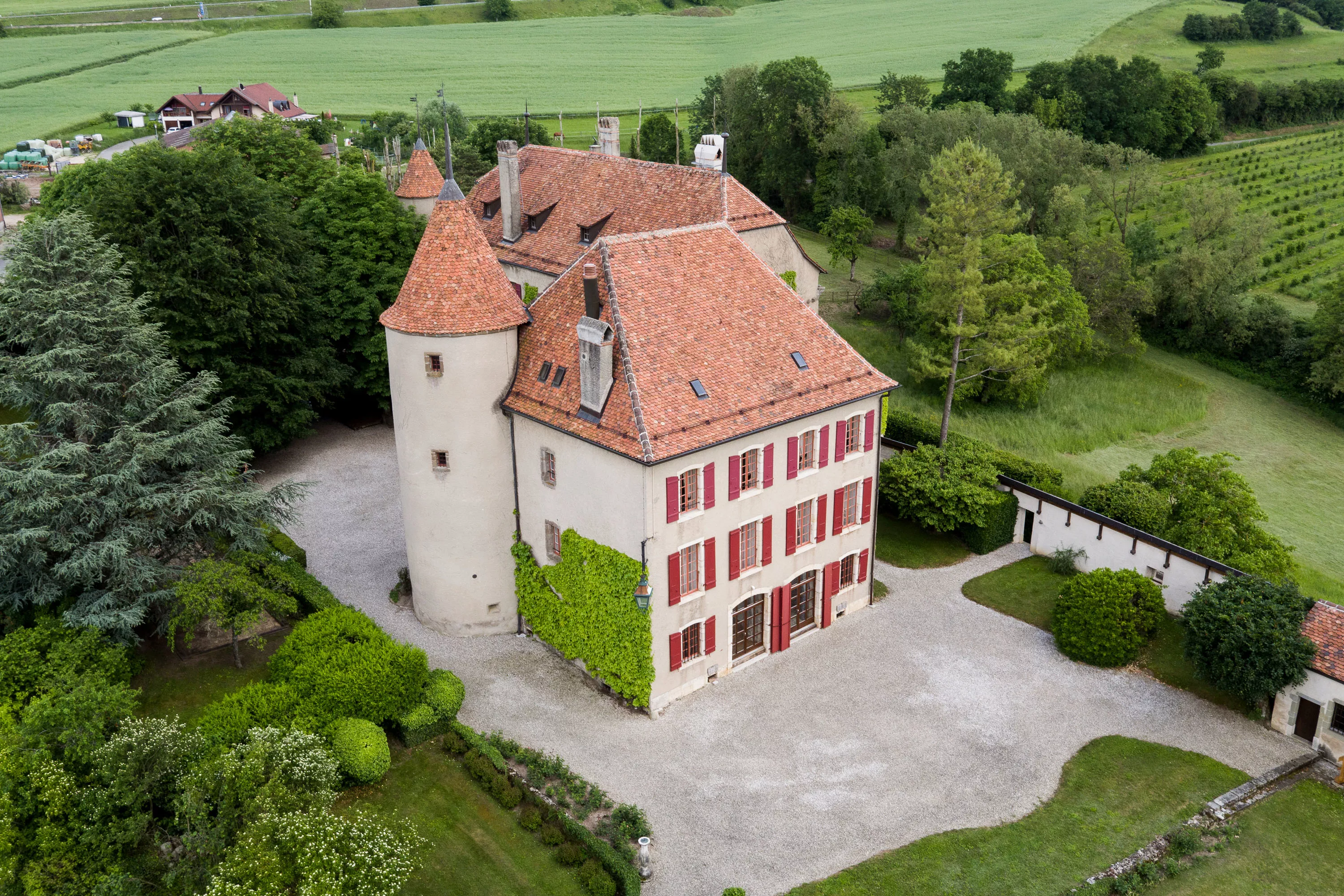Chateau de Bavois, Lausanne, Vaud , Switzerland - chateaudebavois_37_fqnjtc