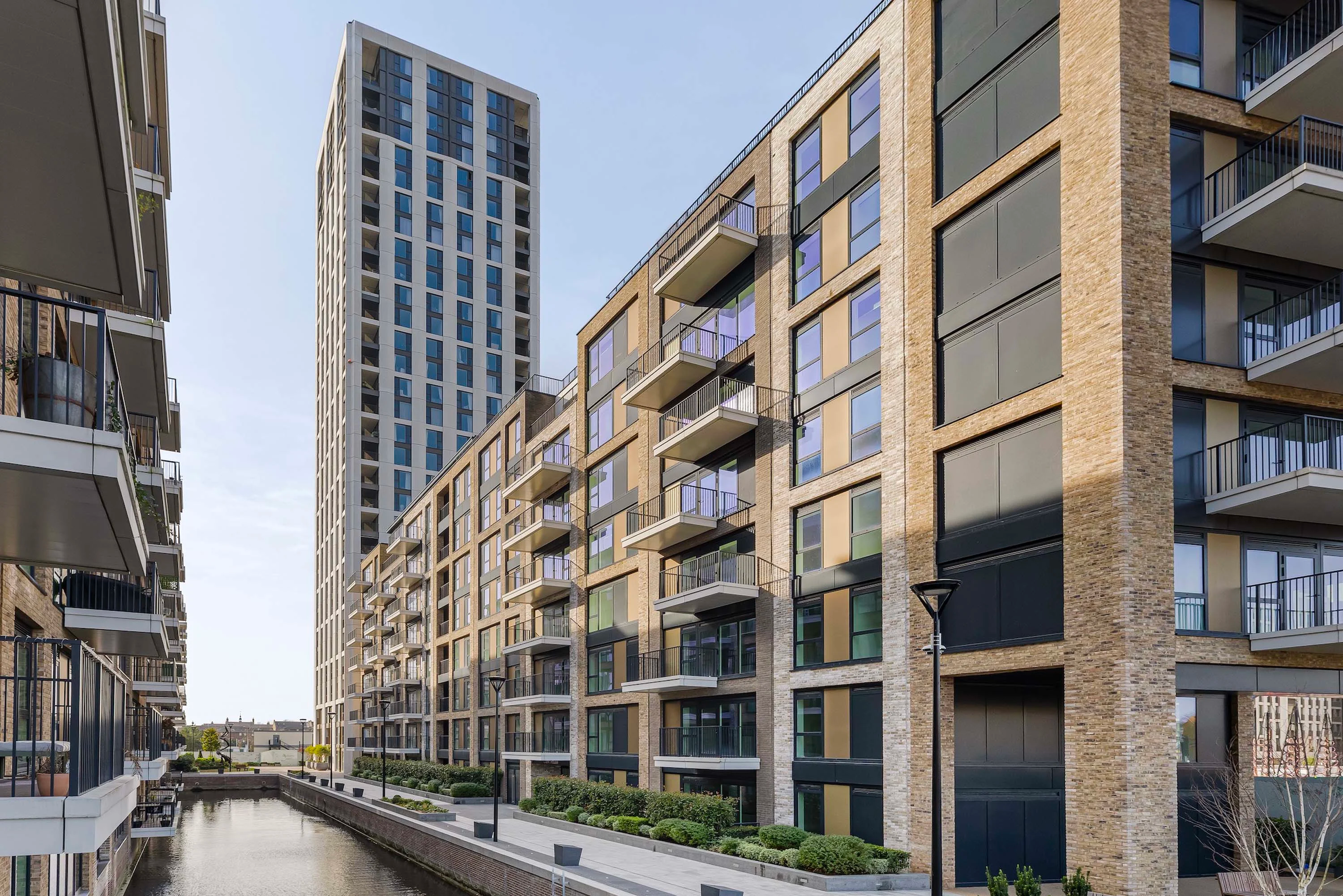 Kings Tower, Chelsea Creek, Chelsea, London, England SW6 2FS, United Kingdom - 18_Kings_Tower_kmgzvh