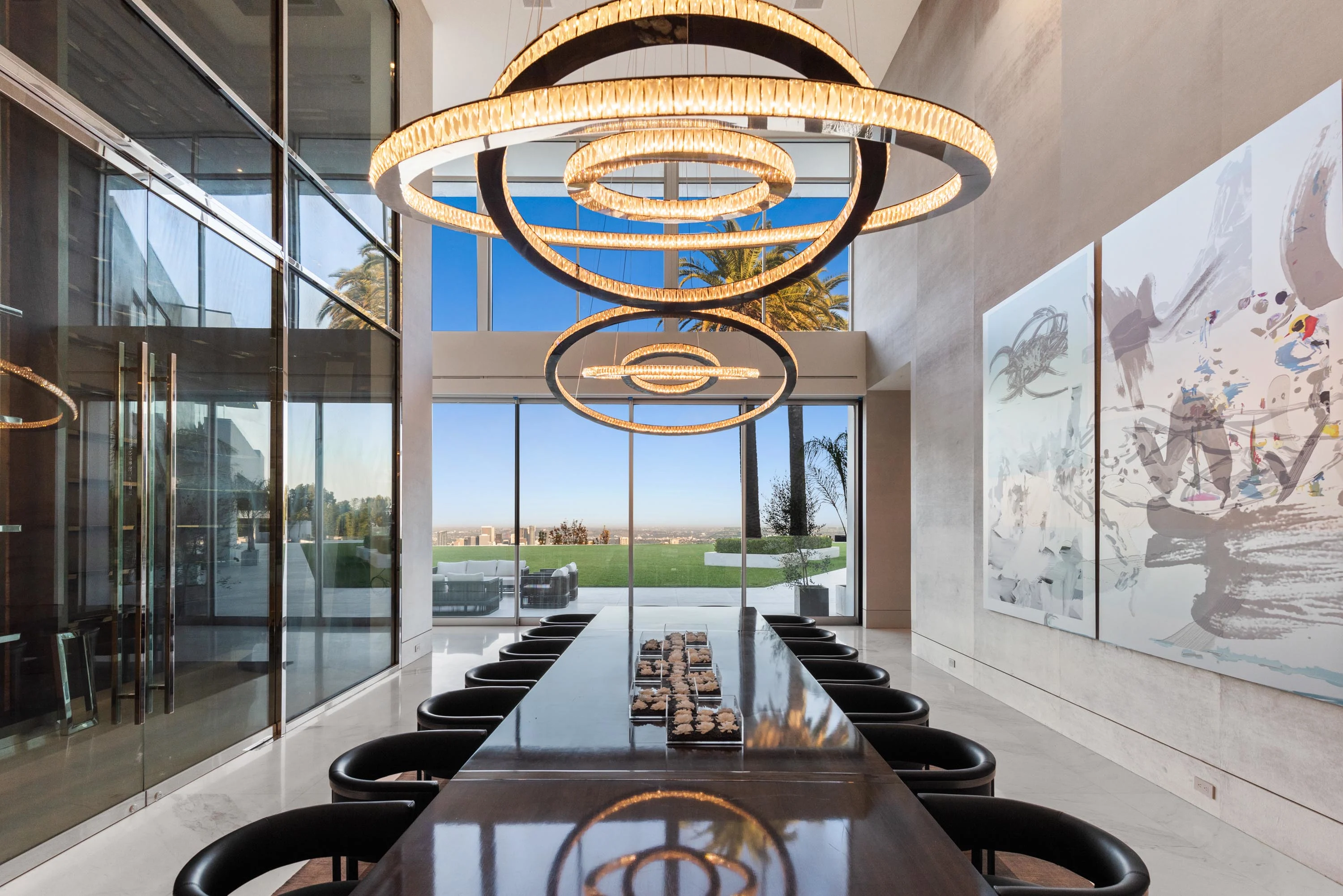 944 Airole Way, The One, Bel Air, California 90077 - 944-airole-way-los-angeles-california11_qzkesi