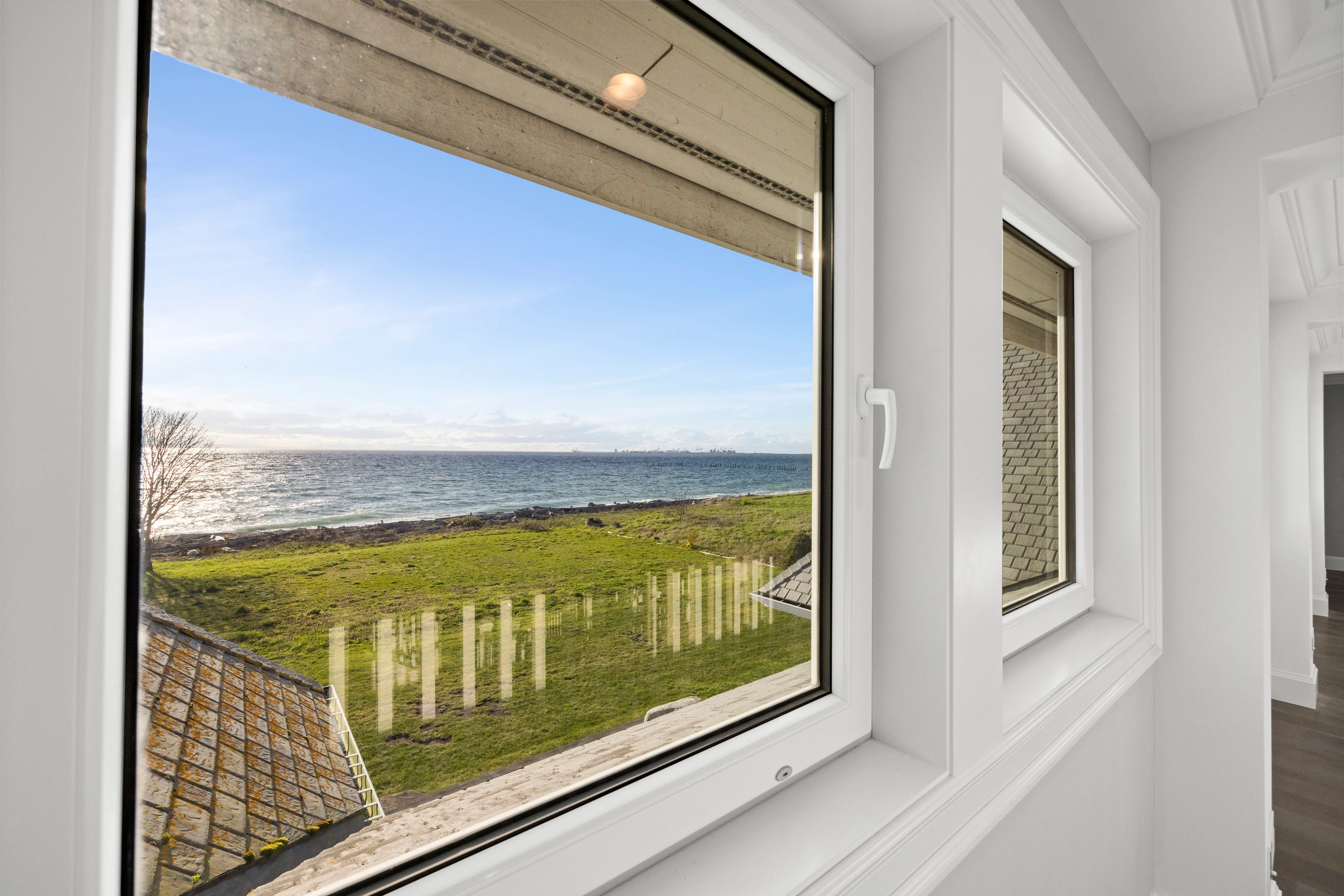 026 581 Marine Drive, Point Roberts, WA