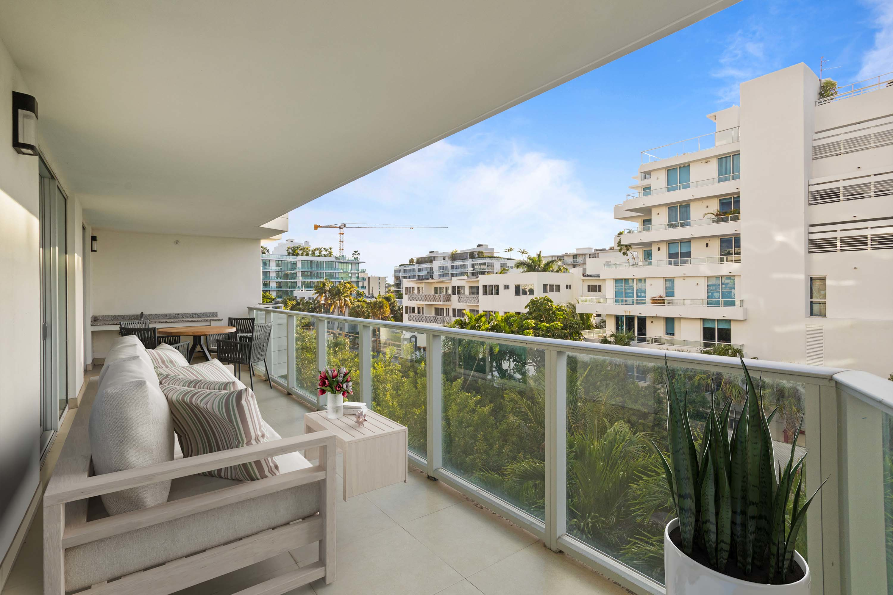11 Unit 402 1150 101st Street - Luxury Real Estate - Concierge Auctions