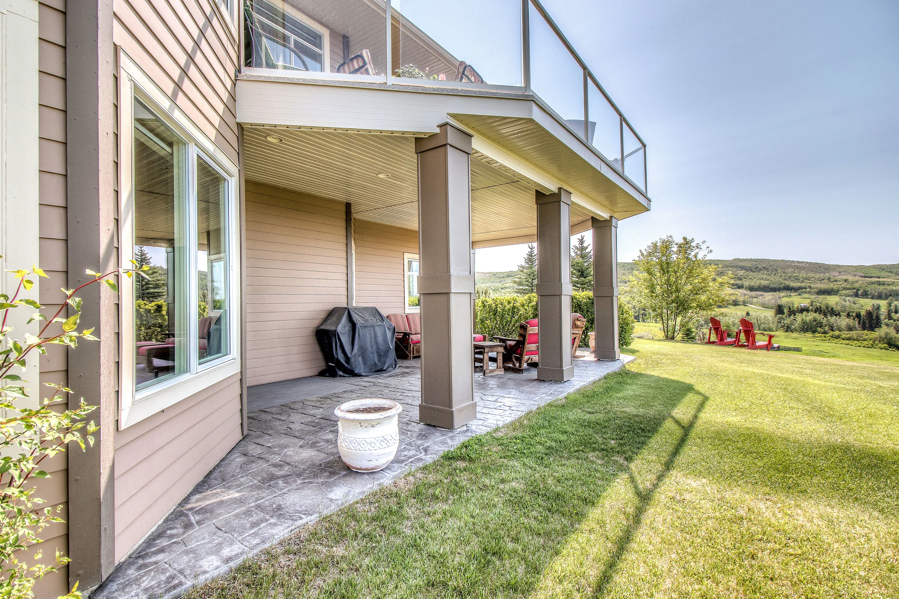 290156 160 Street W, Near Calgary, Alberta T2J 2P9, Canada - 290156-160-street-rural-foothills-county-alberta-canada54_lztay5