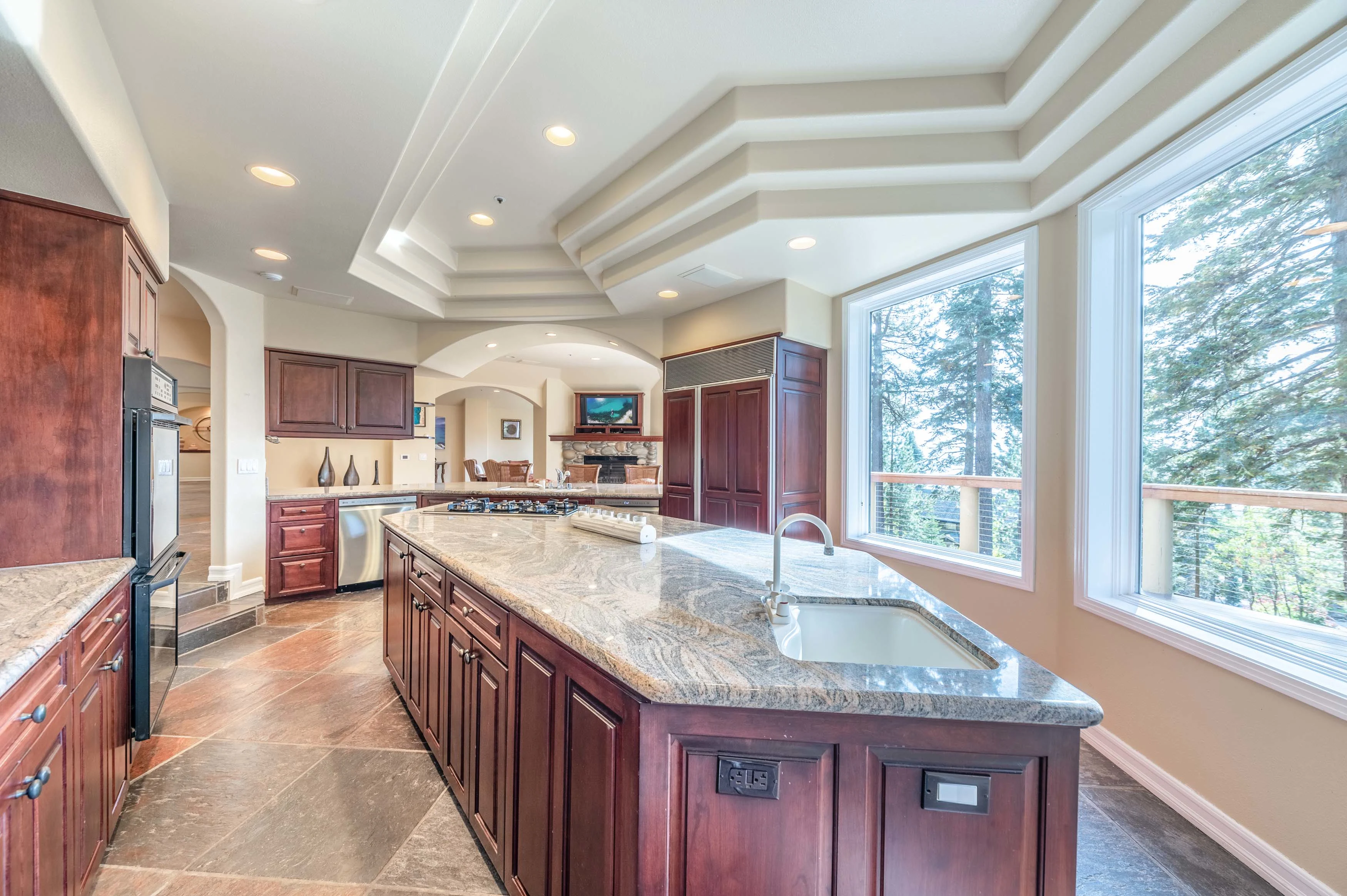 949 Fairview Boulevard, Lake Tahoe, Nevada 89451 - 949-fairview-boulevard-incline-village-nevada_18_yibvgs