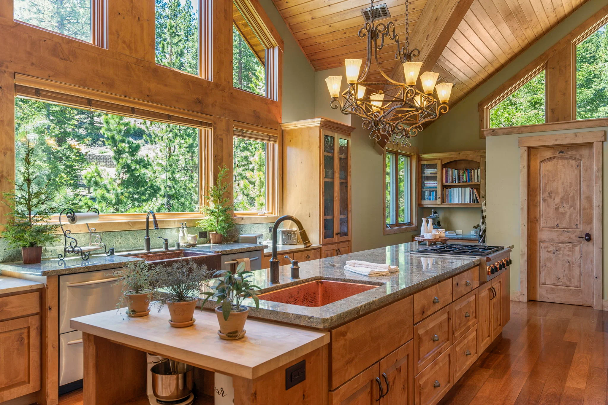 623 Tyner Way, North Lake Tahoe, Incline Village 89451 - 14-web-or-mls-_DSC0267_orvu2e
