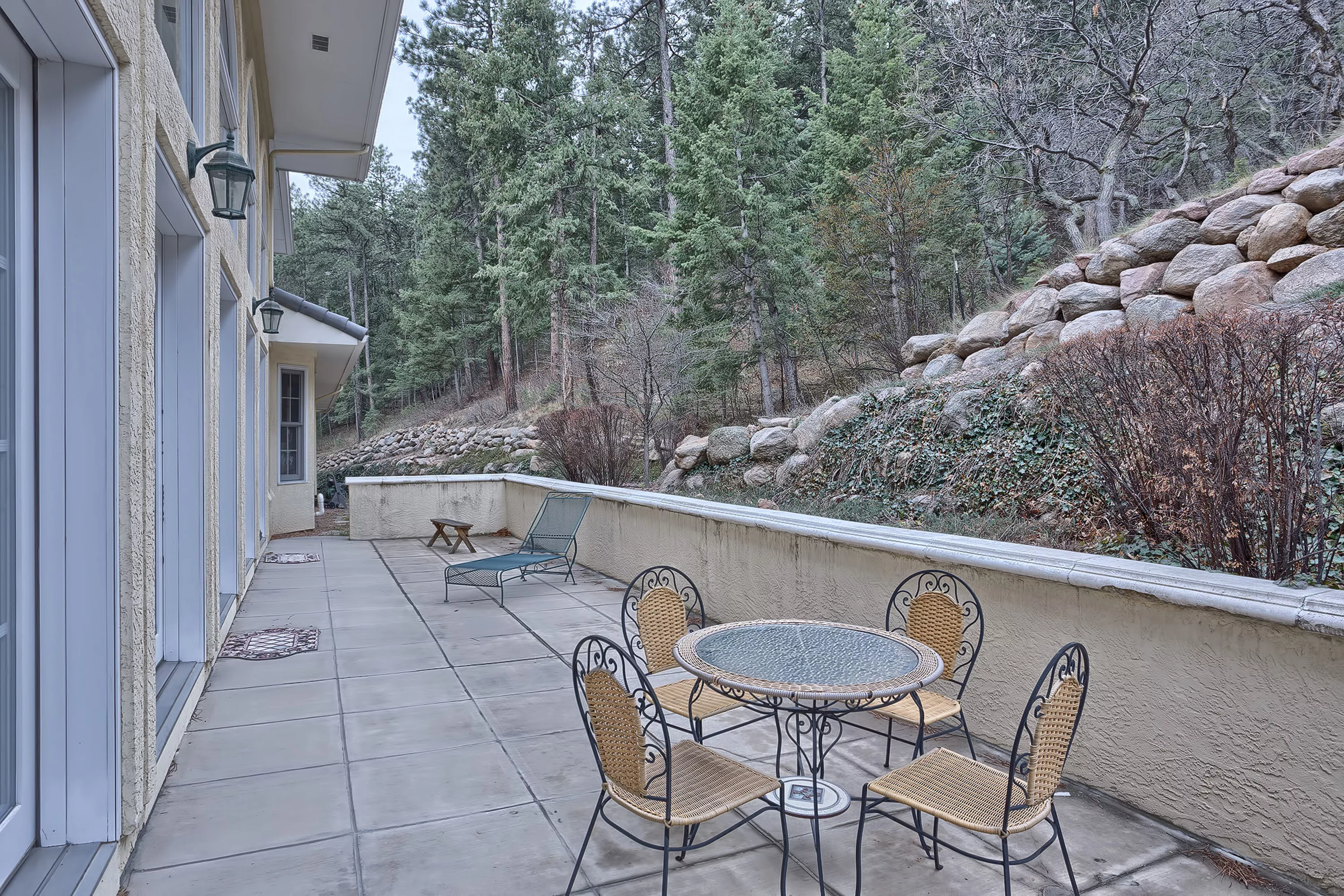 3 Pine Road, Colorado Springs, Colorado 80906 - 3-pine-rd-colorado-springs-co-10-31-18-29-2929_ippjrw