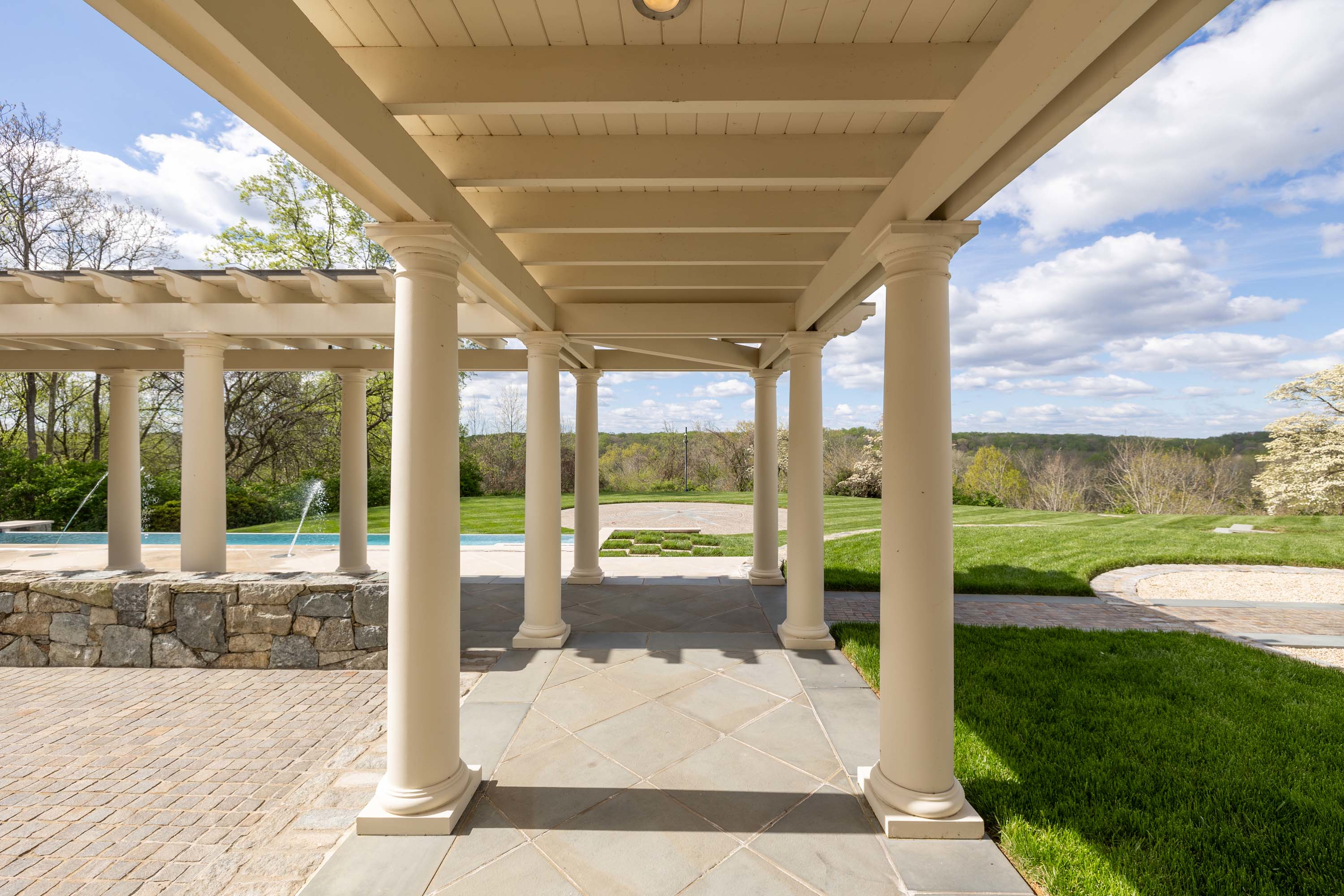 45 11900 River Rd, Potomac, MD 20854 - Luxury Real Estate - Concierge Auctions