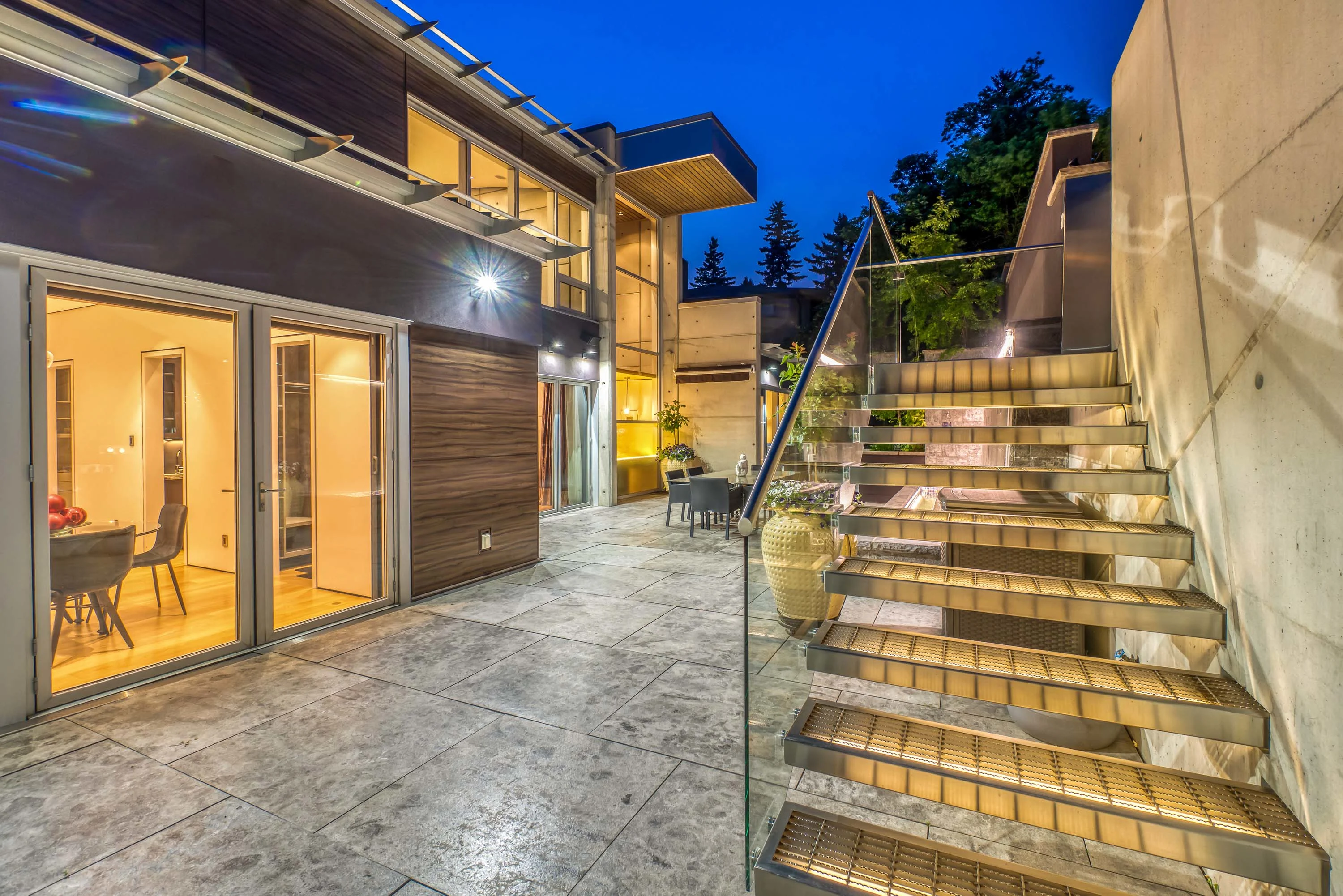 2906 Marquette Street Southwest, Calgary, Alberta T2T 3E3, Canada - 2906-marquette-street-southwest-calgary-alberta-canada76_pp8y81