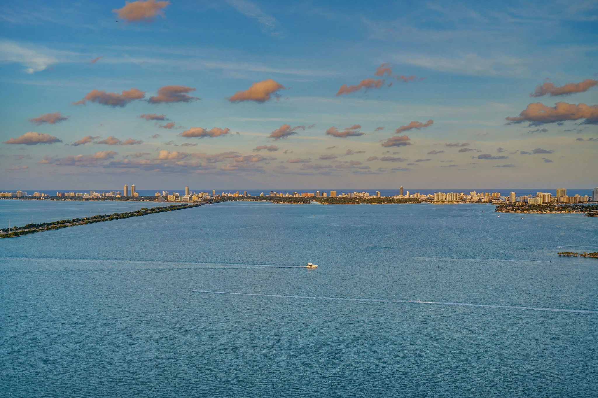 460 NE 28th Street, #4104, Miami, Florida 33137 - 32_-_51__4104_photo_by_MiamiRealEstatePhotographers.com_Neila_Granzoti_Rudden_gu5vu2