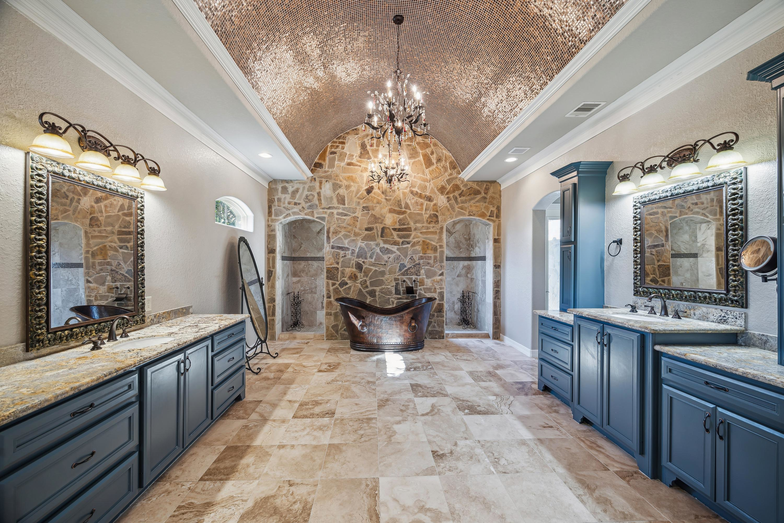 24 27919 Hansons Ct - Luxury Real Estate - Concierge Auctions