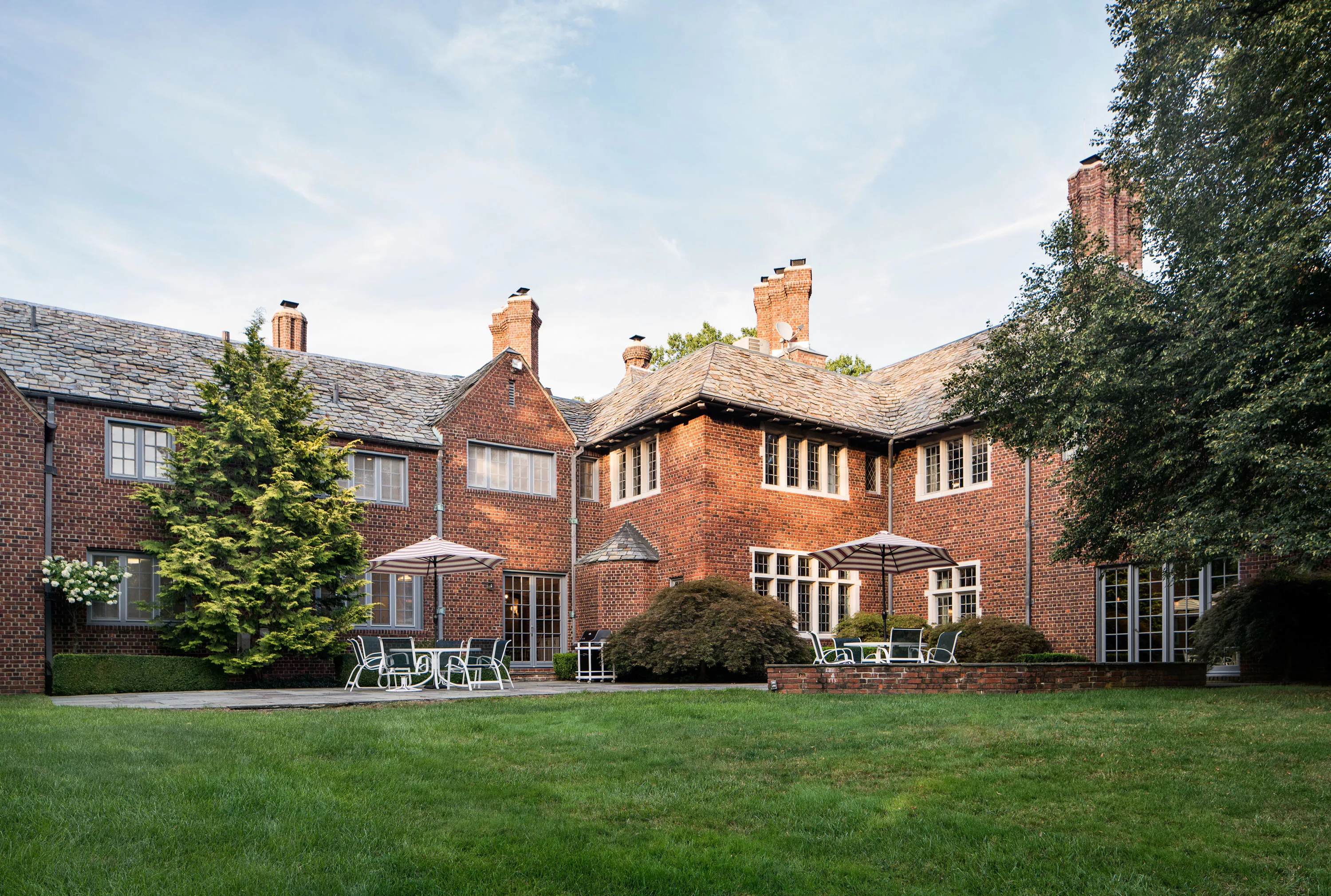 707 Weaver St., Larchmont, New York 10538 - 707-weaver-st-larchomont-ny-20-22-15-02-022_ks1w3q
