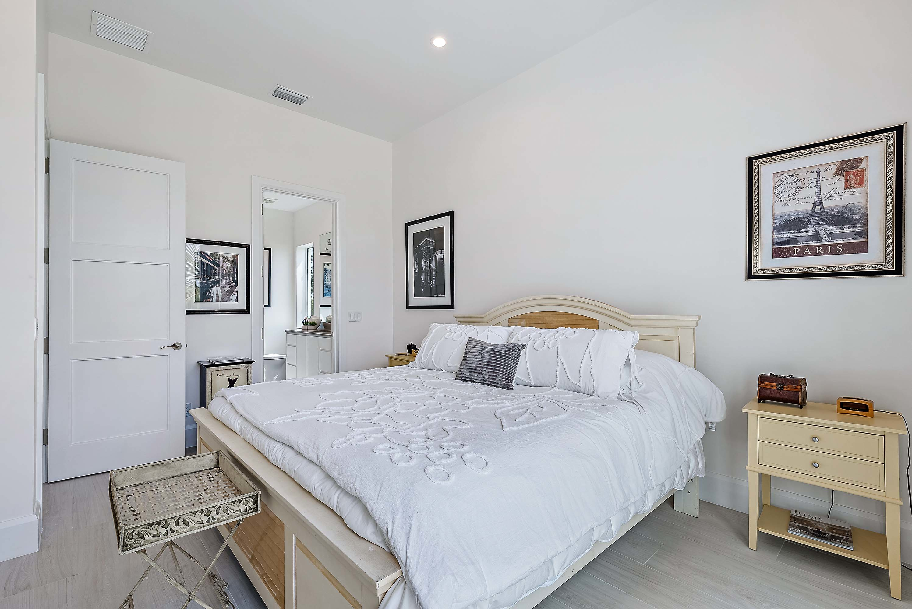 26 7916 South Ocean Drive - Luxury Real Estate - Concierge Auctions