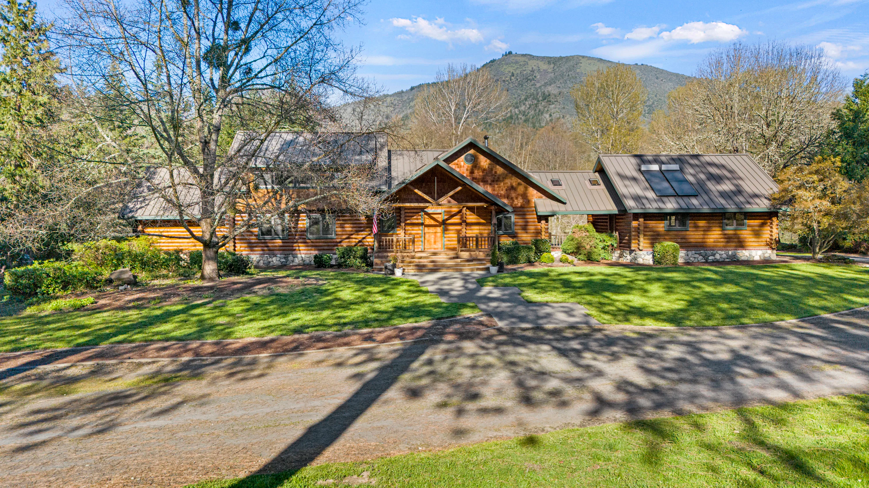 15855  Highway 238, Grants Pass, Oregon 97527 - 15577_Hwy_238_Grants_Pass_OR_26_dkywvb