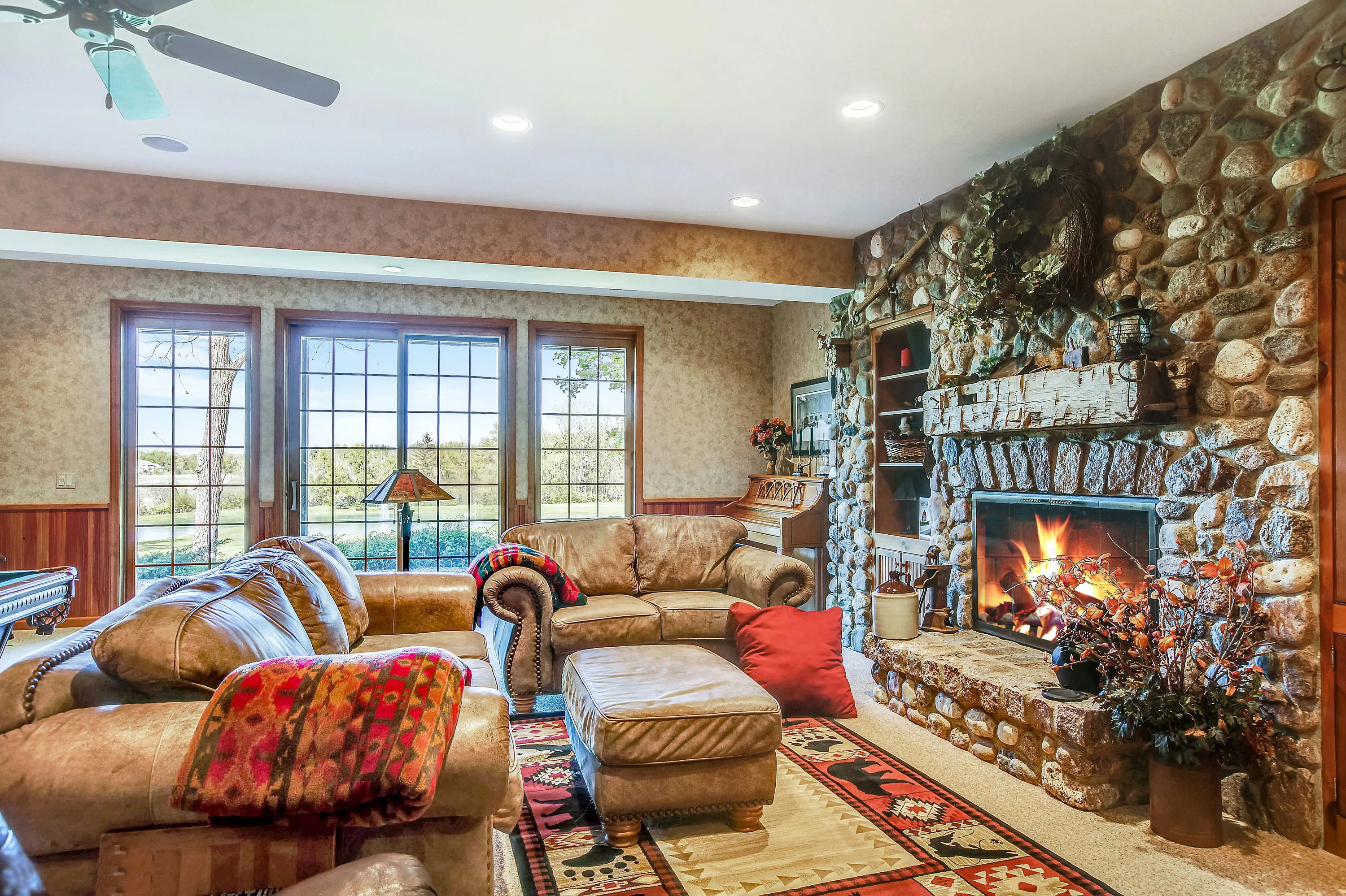 2780 Nish Road, Crystal Lake, Illinois 60012 - 2780-nish-road-crystal-lake-illinois15_x8m6vo