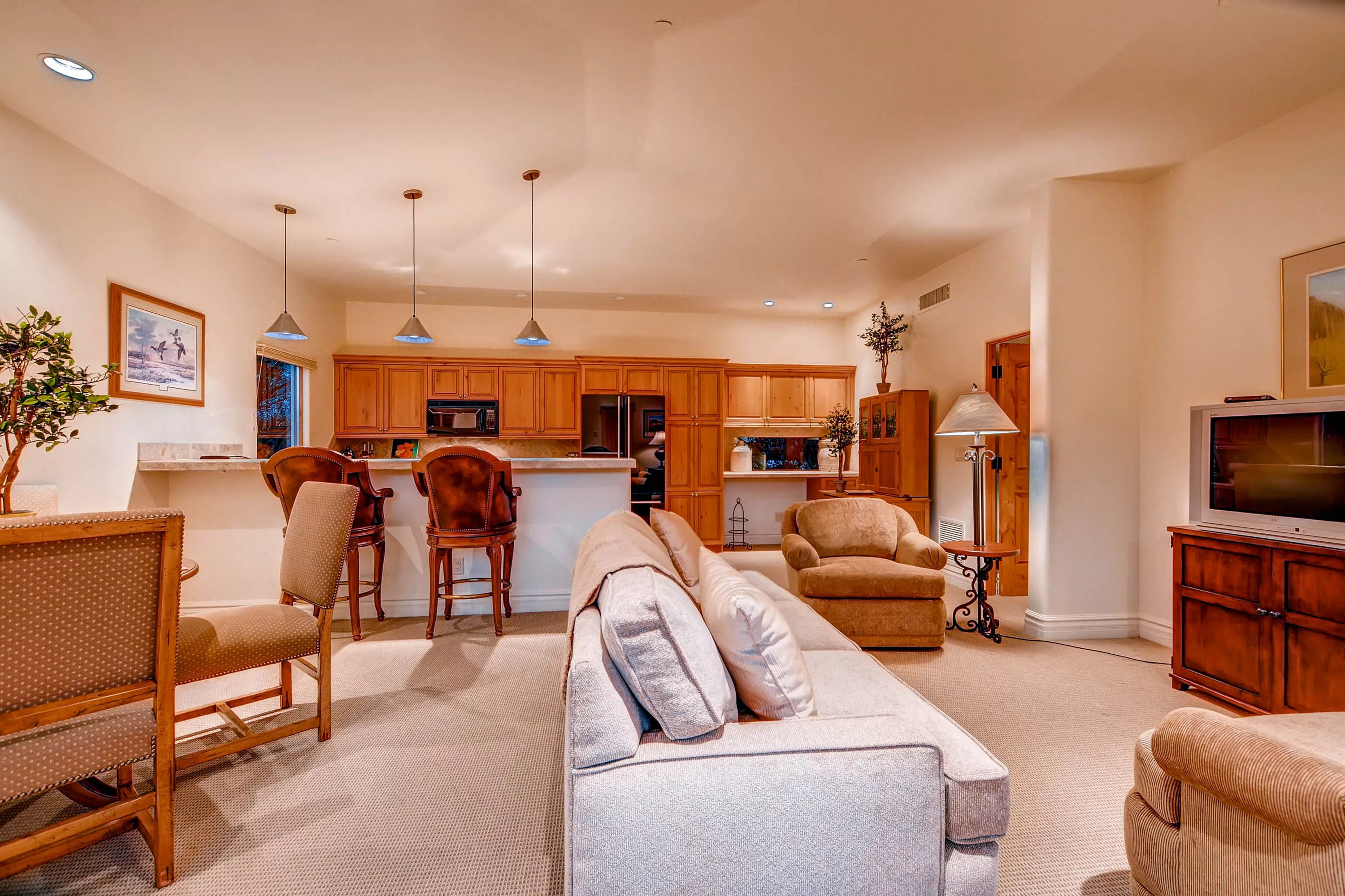7839 North Foothills Drive South, Paradise Valley, Arizona 85253 - 7839-north-foothills-drive-south-paradise-valley-arizona26-20-00-31-3131_nkepsd