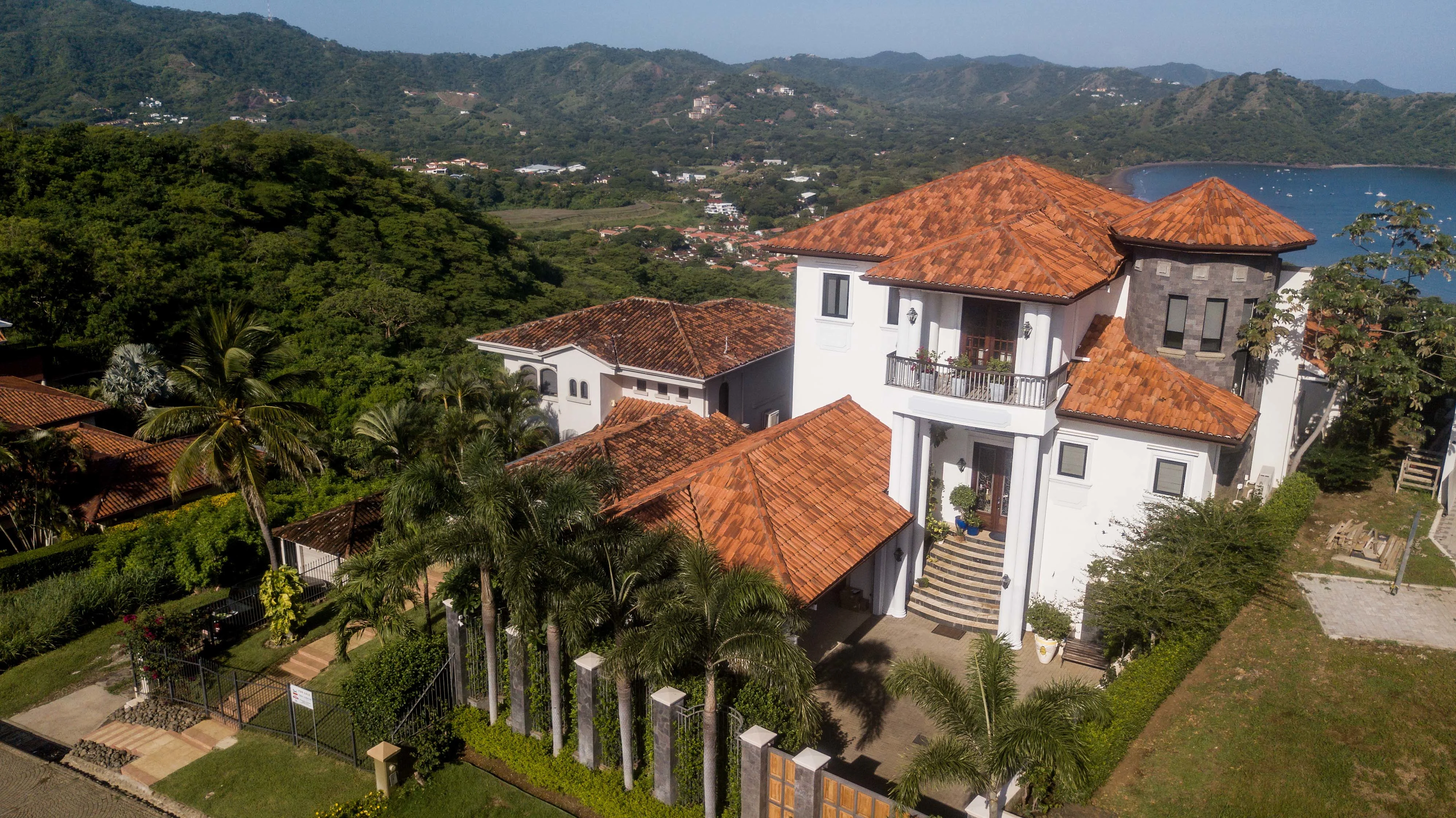 Casa del Mar, Playas del Coco, Guanacaste 50503, Costa Rica - casa-del-mar-costa-rica01_xzqh6k