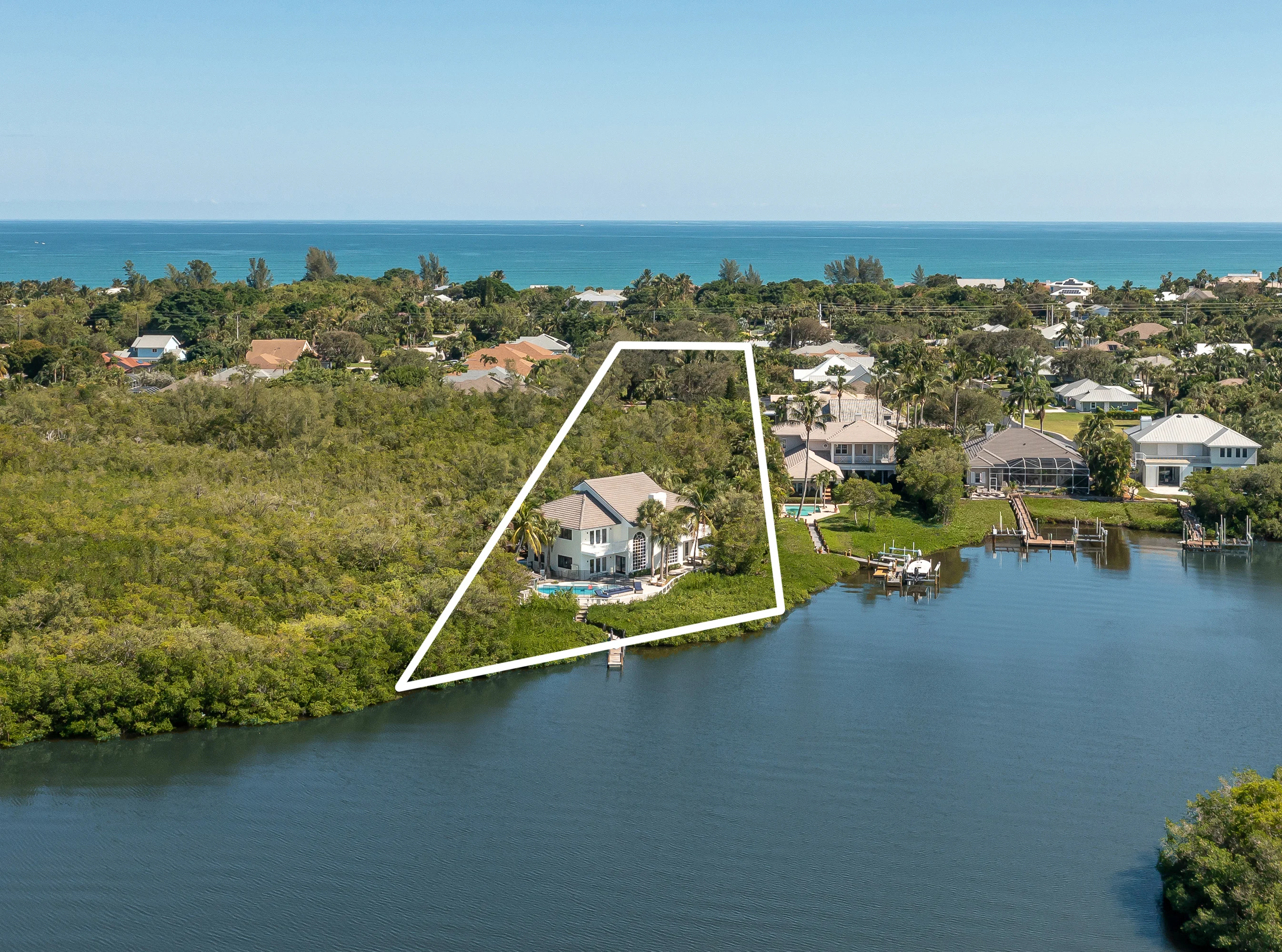 1635 Florida A1A, Vero Beach, Florida 32963 - 1635_S_Highway_A1A_01_vrf0tq