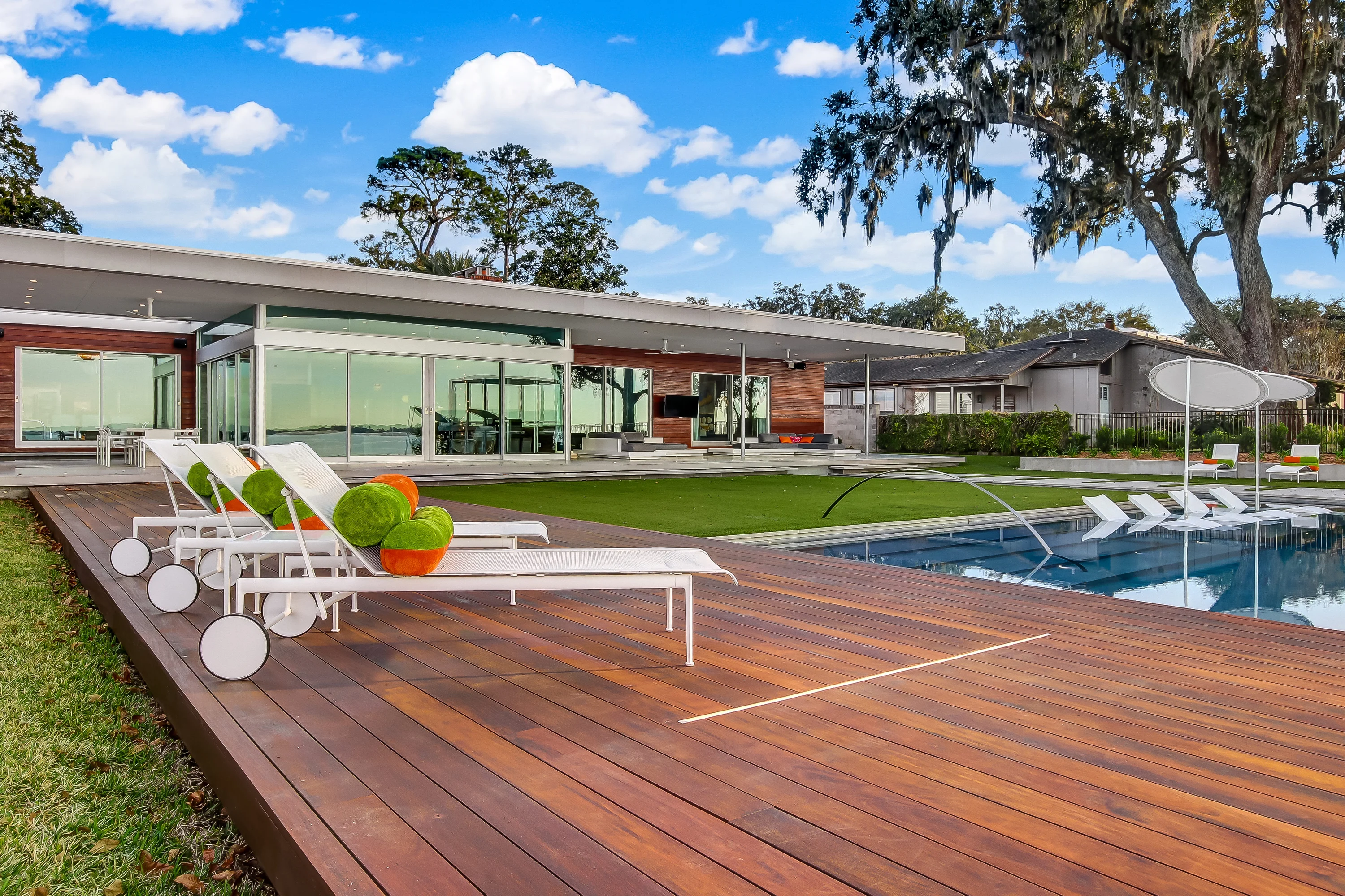 3940 Alhambra Drive W, Jacksonville, Florida  - 3940-alhambra-drive-west-jacksonville-florida75_lkuxwx