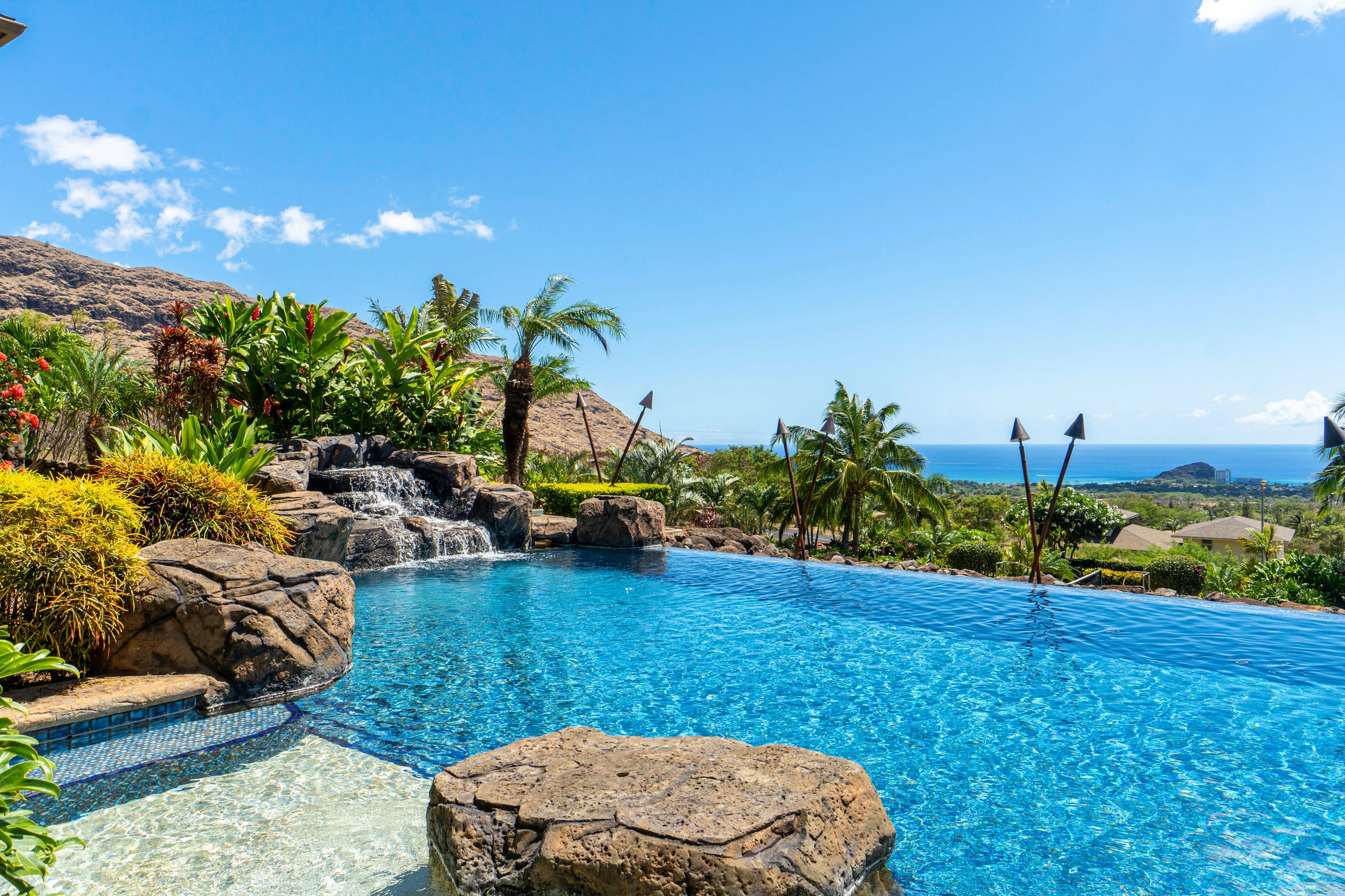84-1000 Maiola Street, Oahu, Hawaii 96792 - 84-1000-maiola-street-honolulu-hawaii20_okvieu