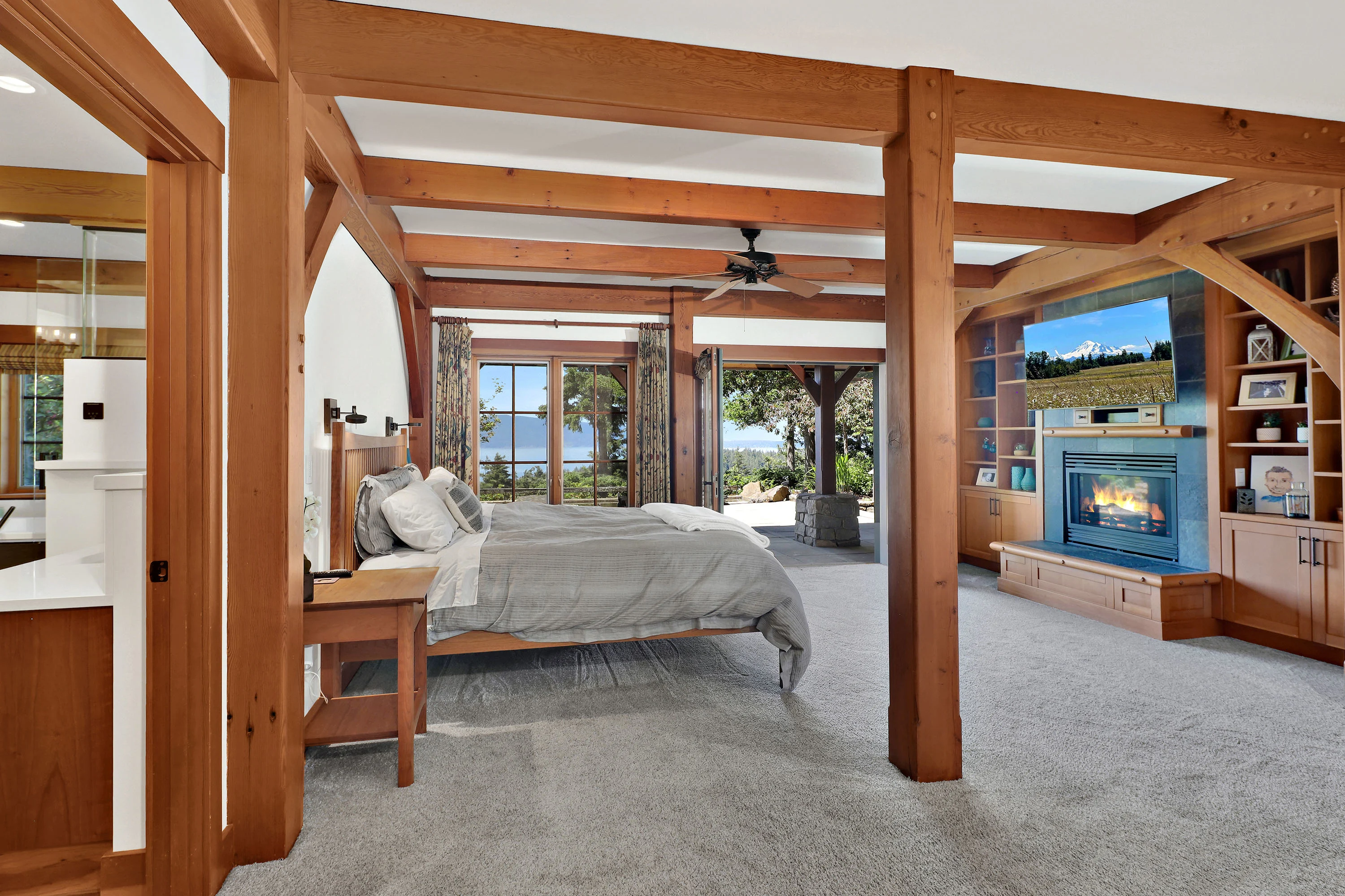 1401 Chuckanut Crest Drive, Bellingham, Near Seattle, Washington 98229 - 1401_Chuckanut_Crest_Drive_17_itdbm5