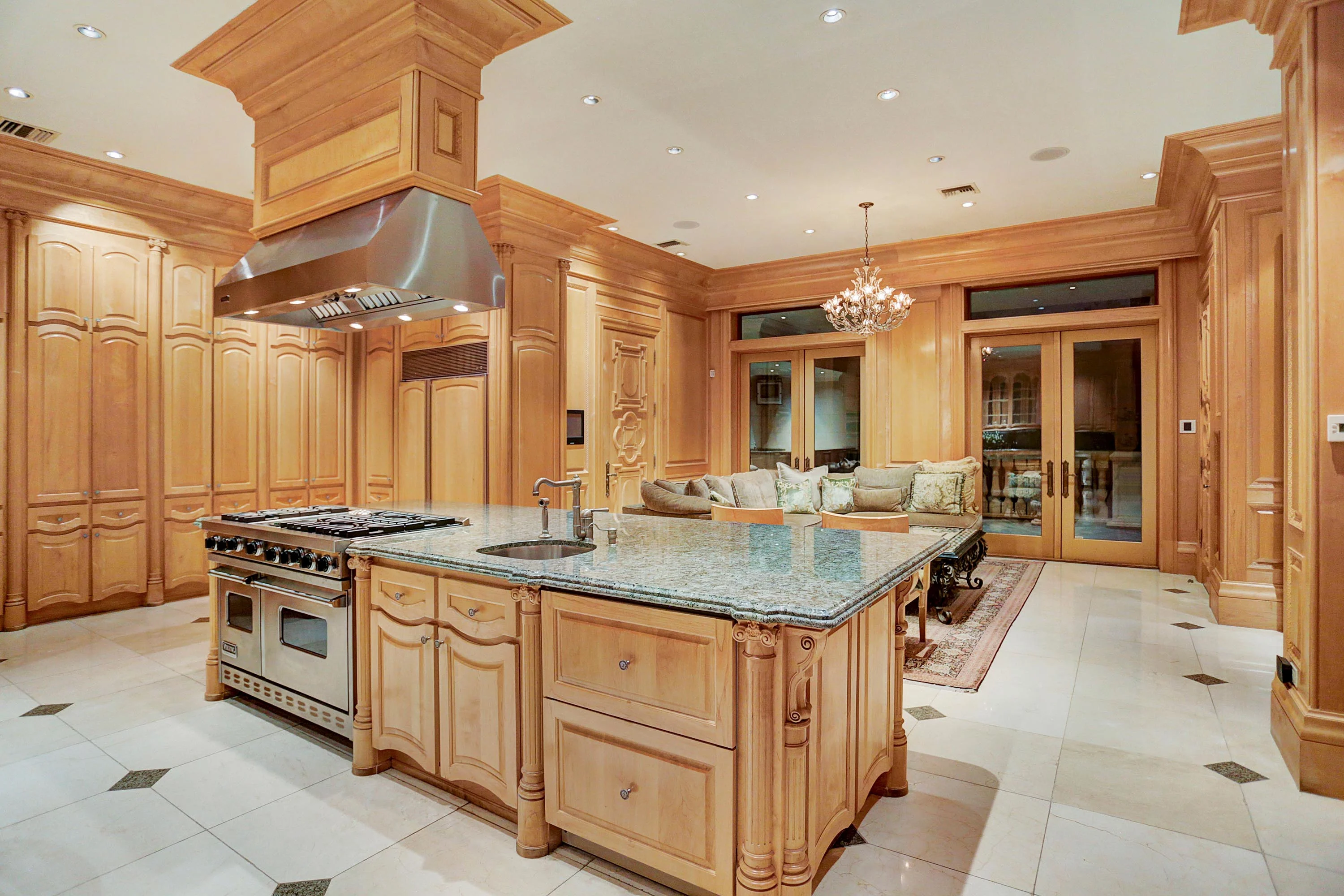8823 Harness Creek Lane, Stablewood, Houston, Texas 77024 - 8823-harness-creek-lane-houston-texas13_qlar8j