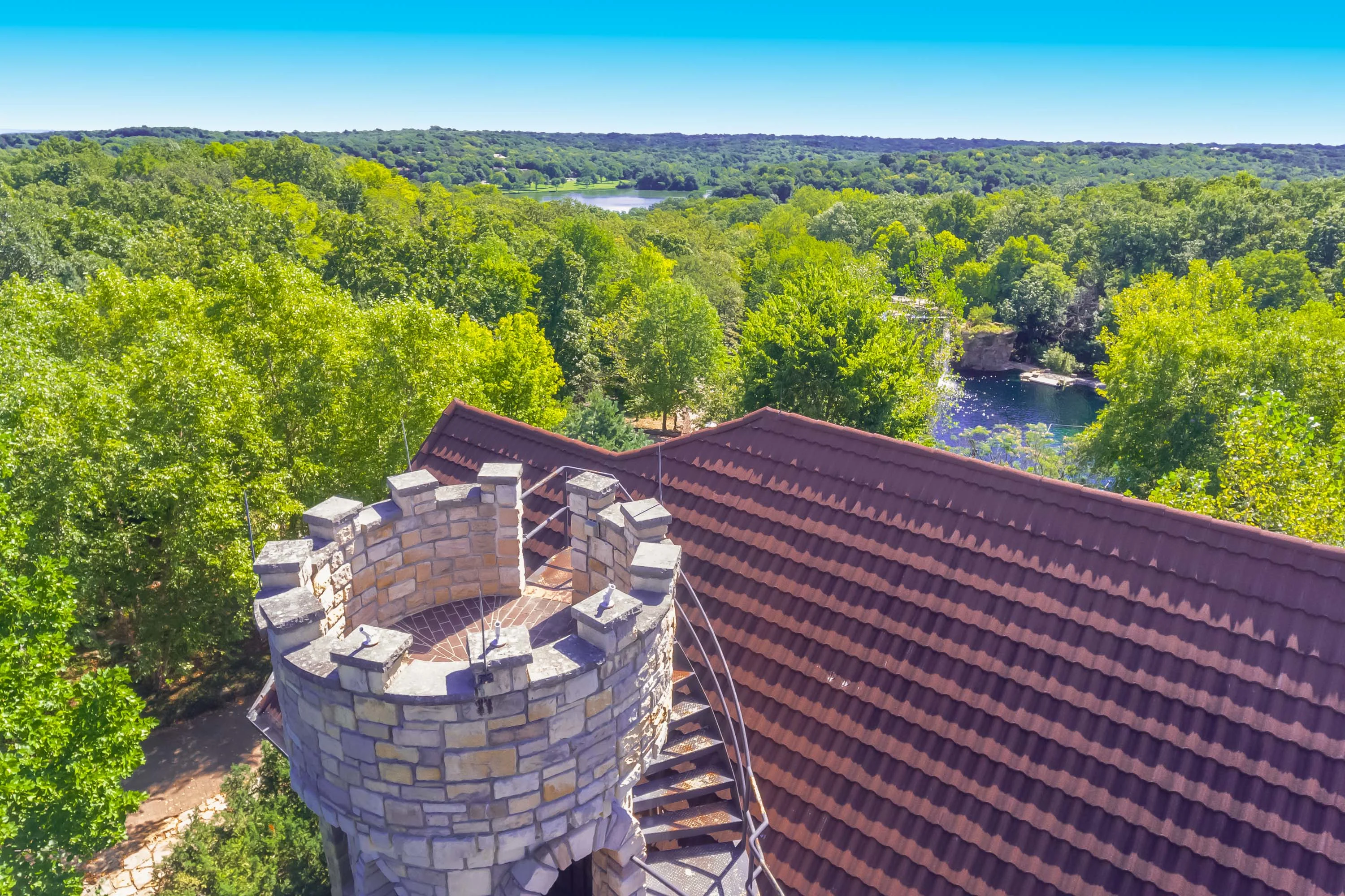 5225 Renner Road, Lake Quivira, Kansas City, Kansas 66217 - 5225-renner-road-lake-quivira-kansas-067_d9wc0h