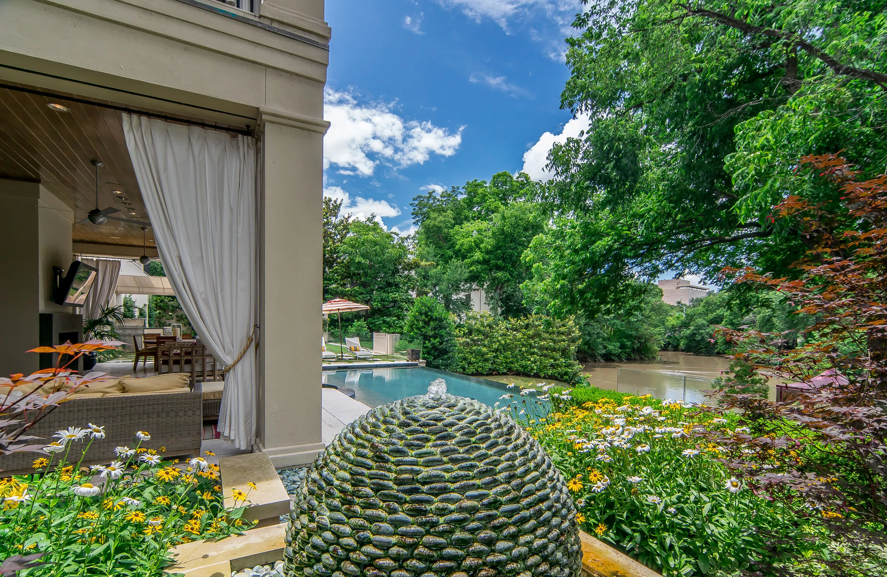 3816 Turtle Creek Drive, Dallas, Texas 75219 - 3816-turtle-creek-dr-dallas-tx-75219-26-28-17-27-2727_b3puoj