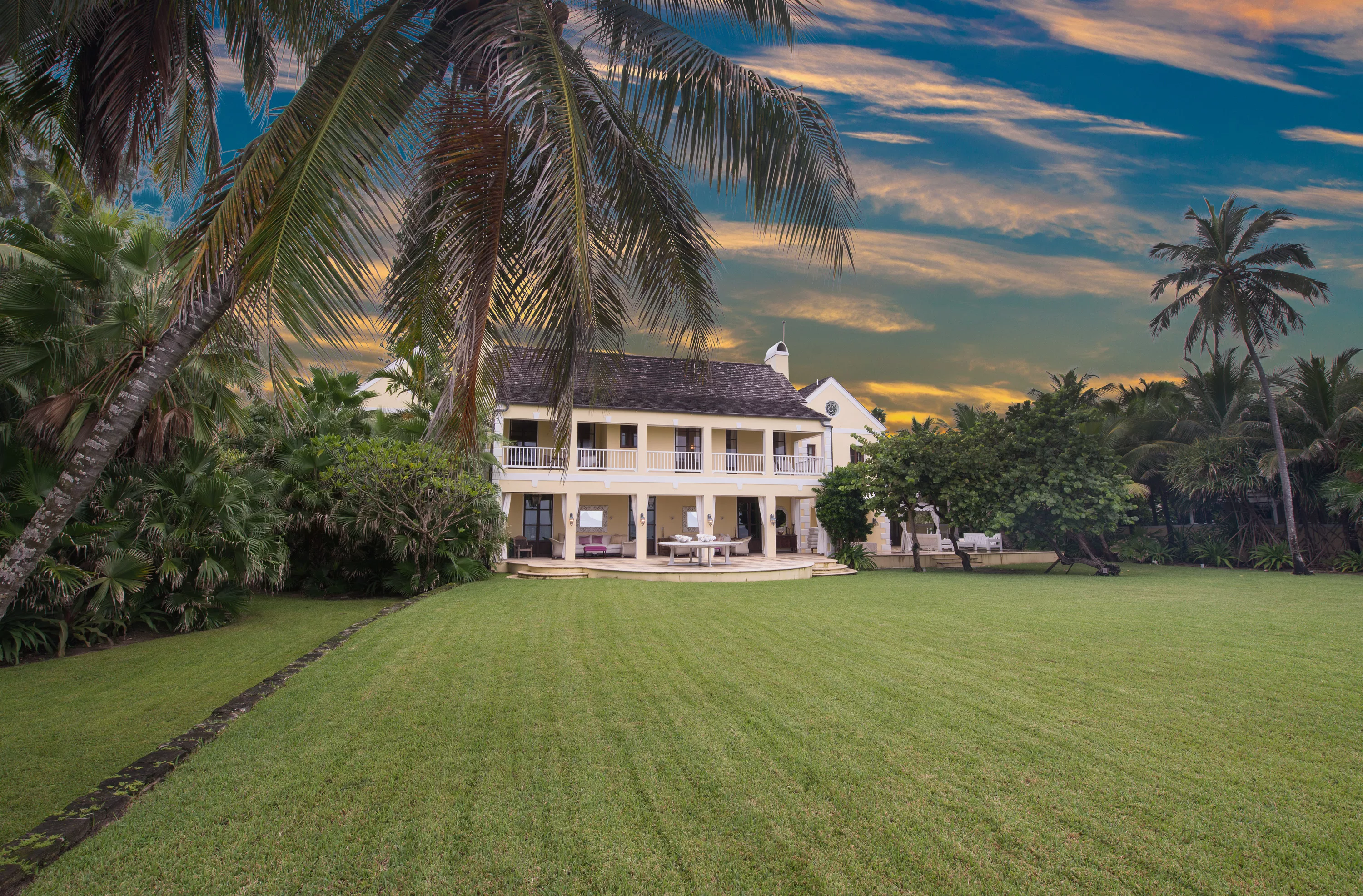 Paradise Island,  , Bahamas - kilkee-house-paradise-island-nassau-bahamas-luxury-real-estate-29_trc17f