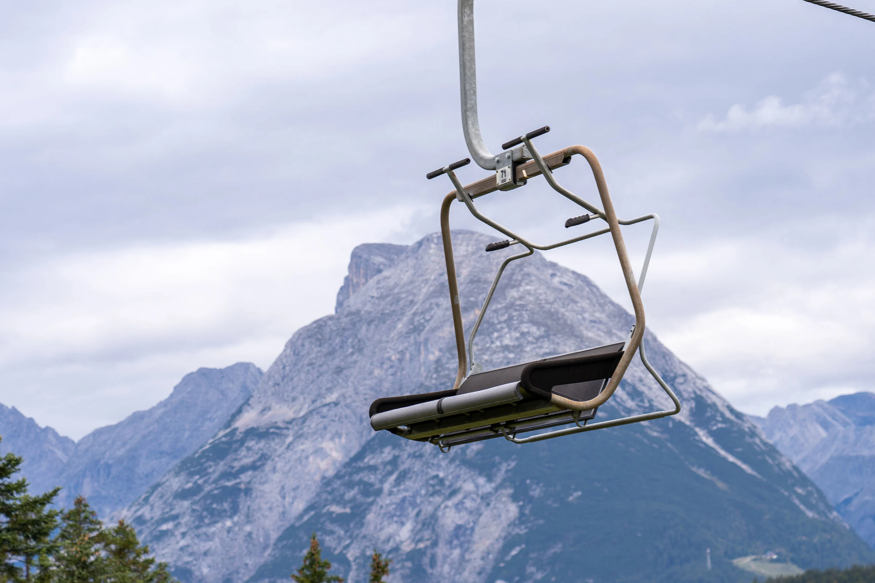 Luxury Mountain Chalet, Seefeld, Austrian Alps, Tirol , Austria - luxury-mountain-chalet-tirol-seefeld-austria70_zvbszx