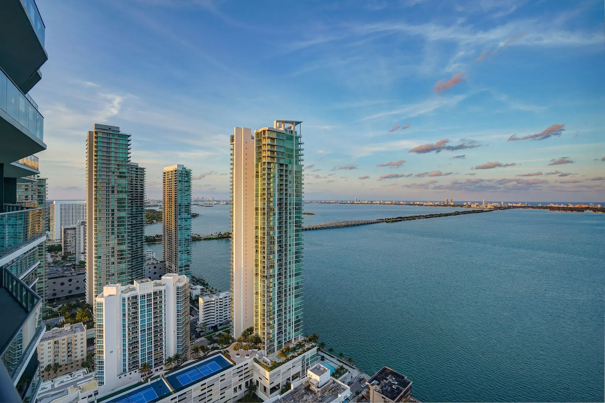460 NE 28th Street, #4104, Miami, Florida 33137 - 2_-_52__4104_photo_by_MiamiRealEstatePhotographers.com_Neila_Granzoti_Rudden_zagpgm